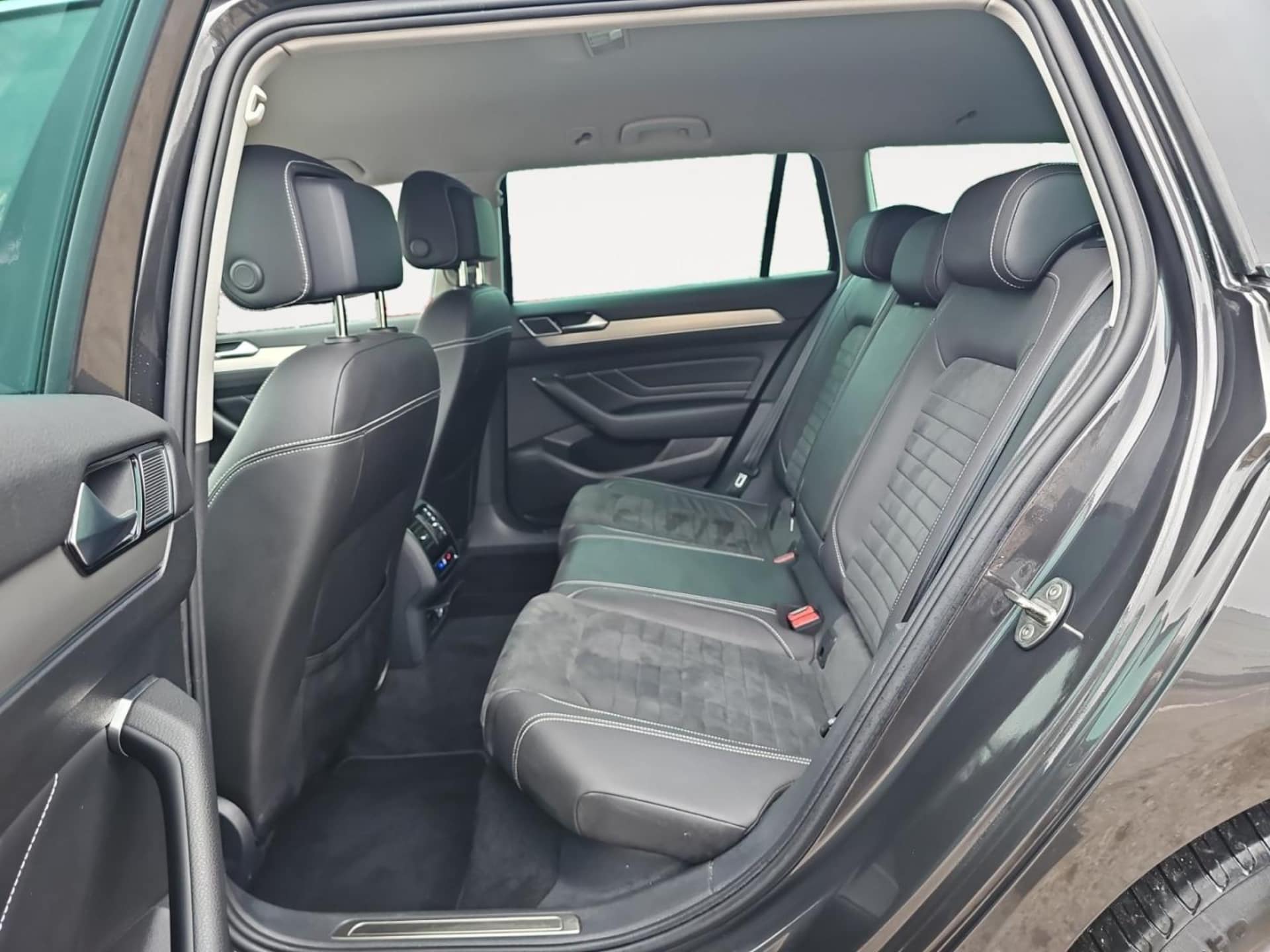 Volkswagen Passat Variant Elegance