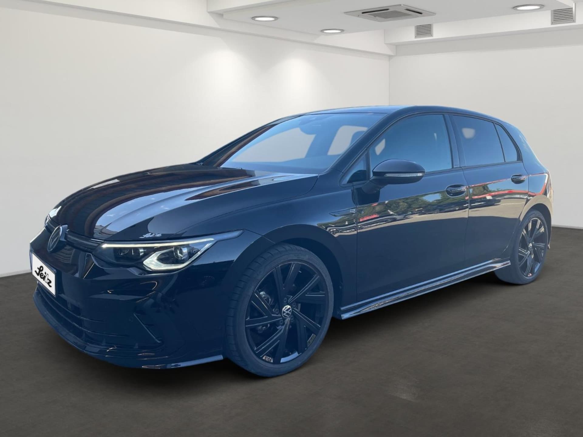Volkswagen Golf R-Line
