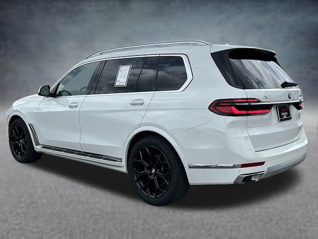2025 BMW X7