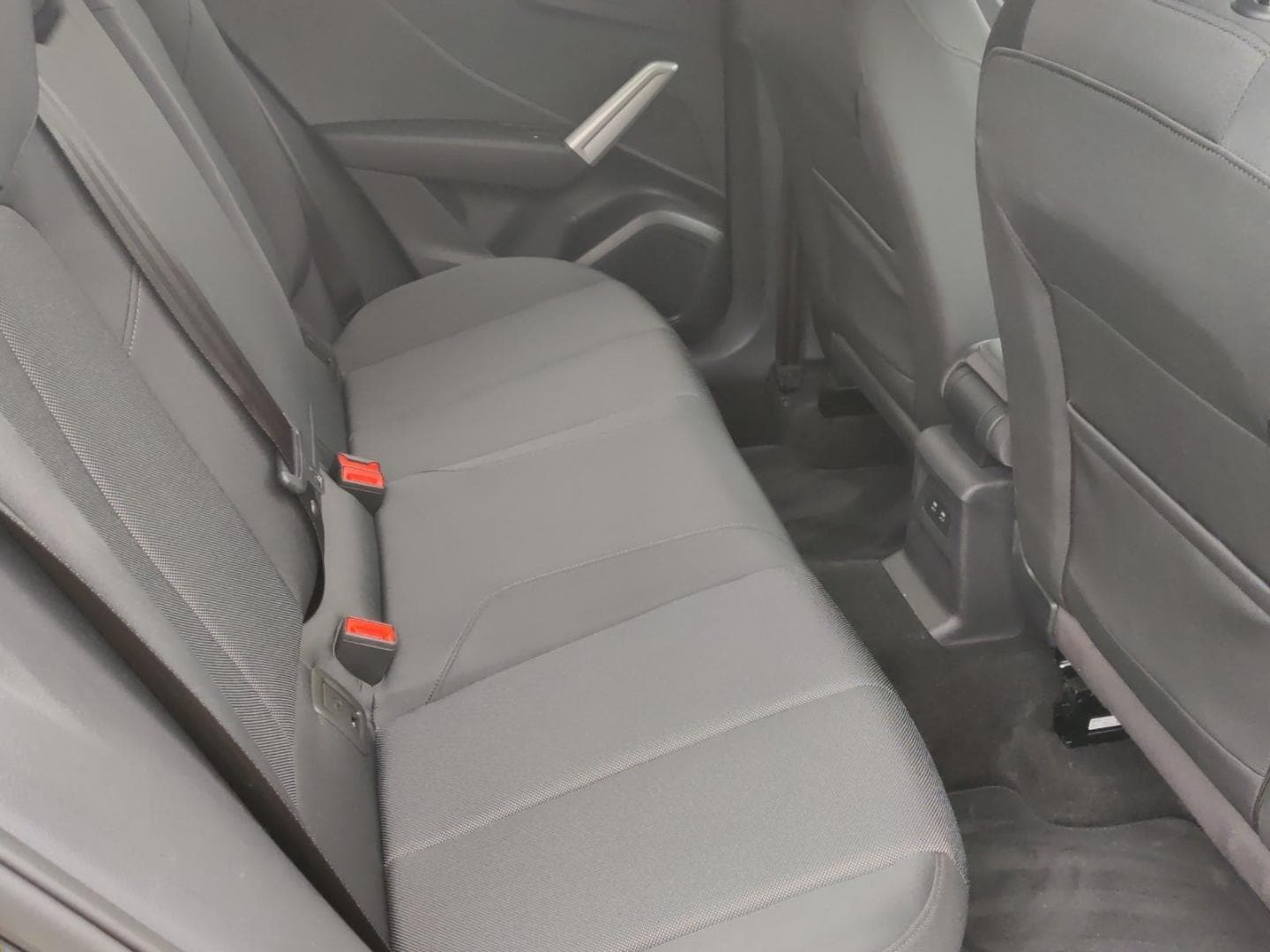 Bild über Audi Q2 advanced 35 TFSI S tronic - für weitere Informationen kontaktieren Sie den Audi Partner