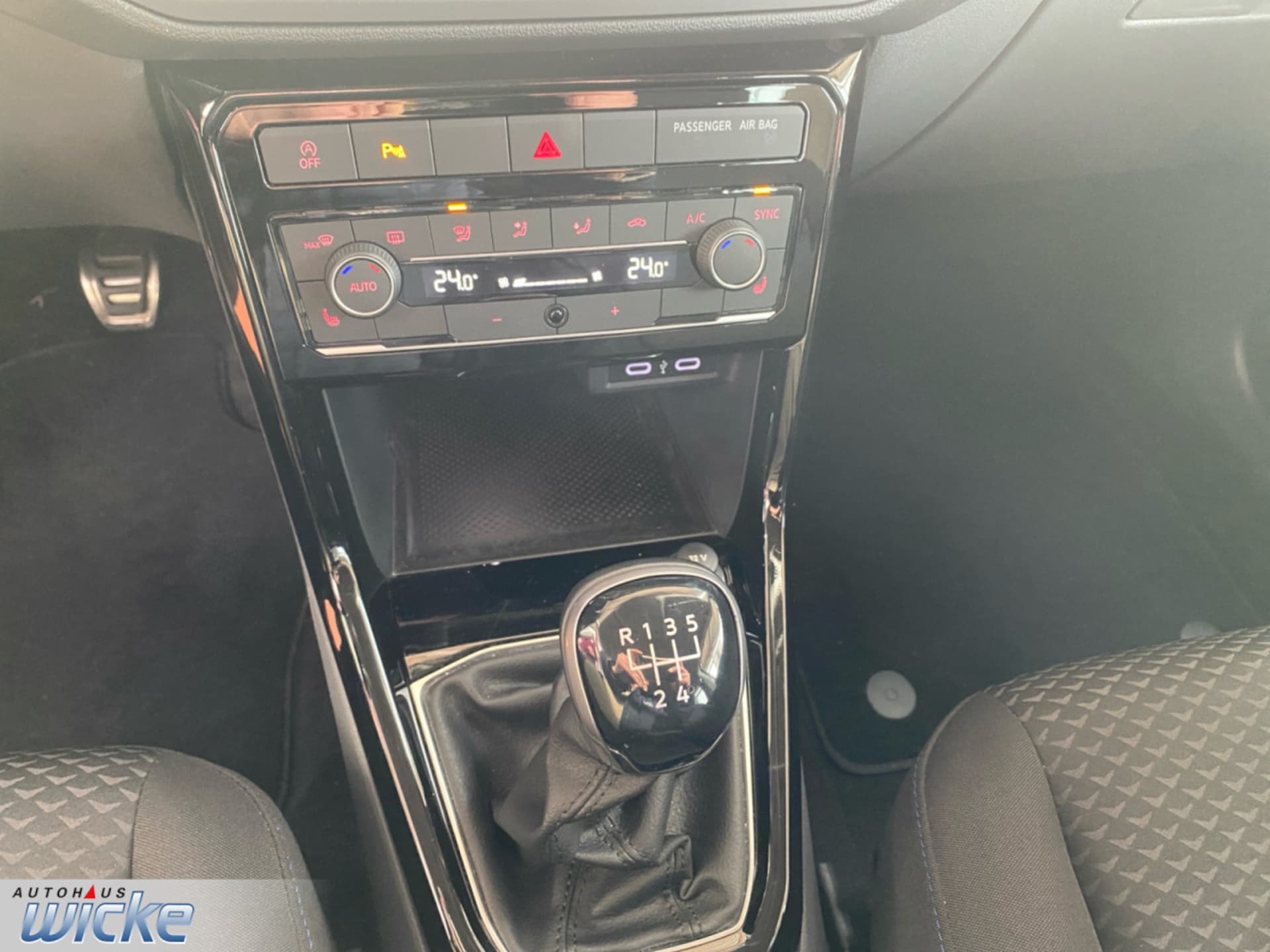 Volkswagen T-Cross United