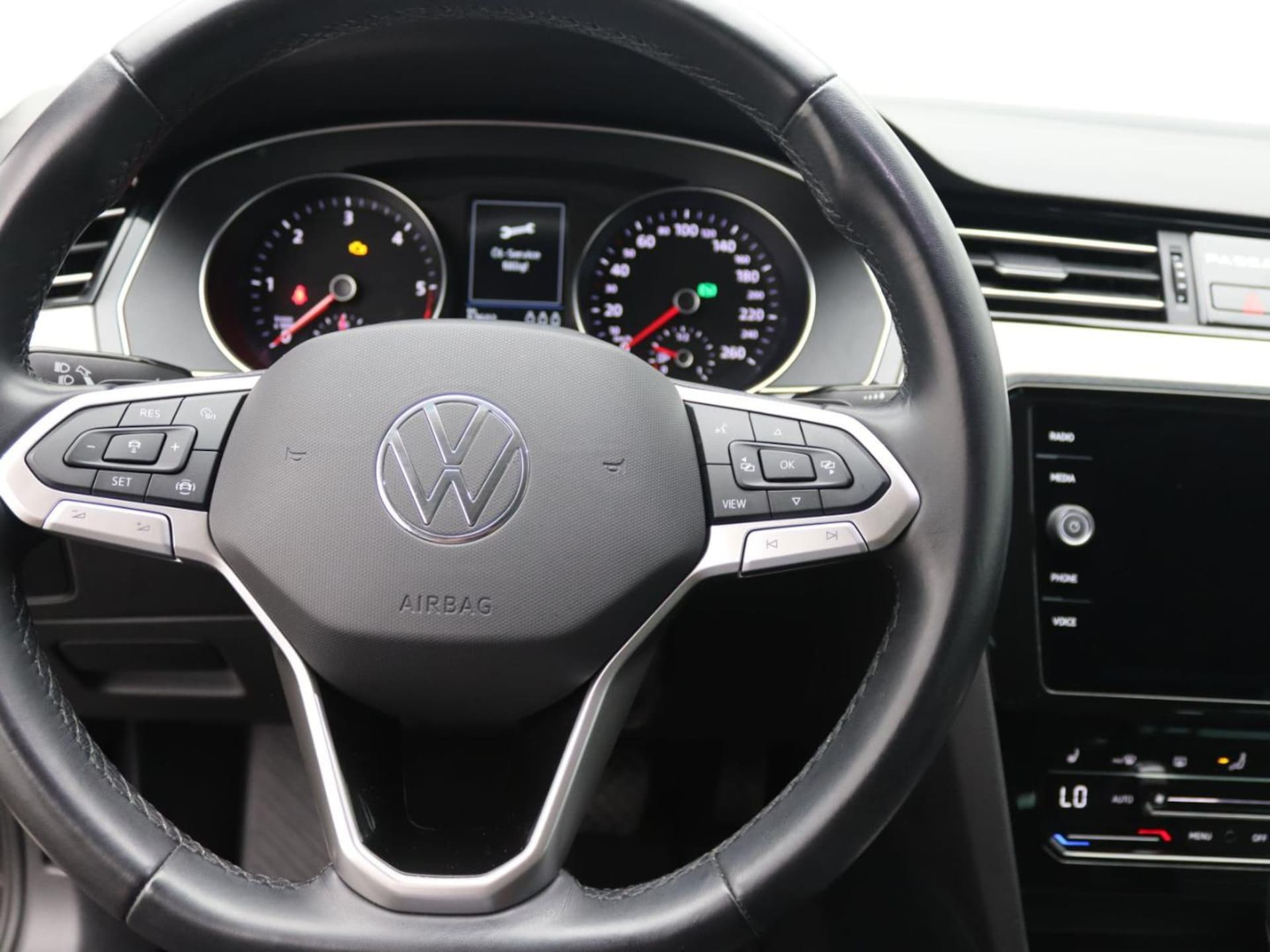 Volkswagen Passat Variant Business