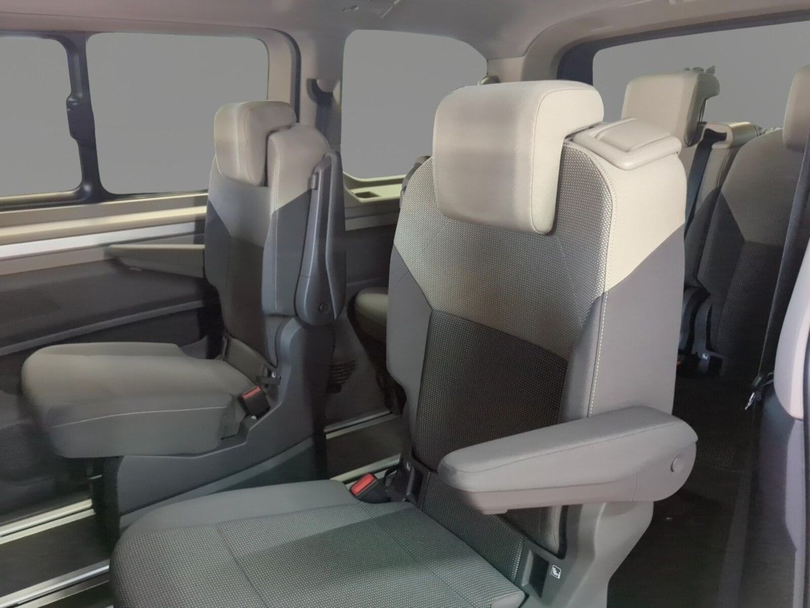 Volkswagen Multivan – Bild 9