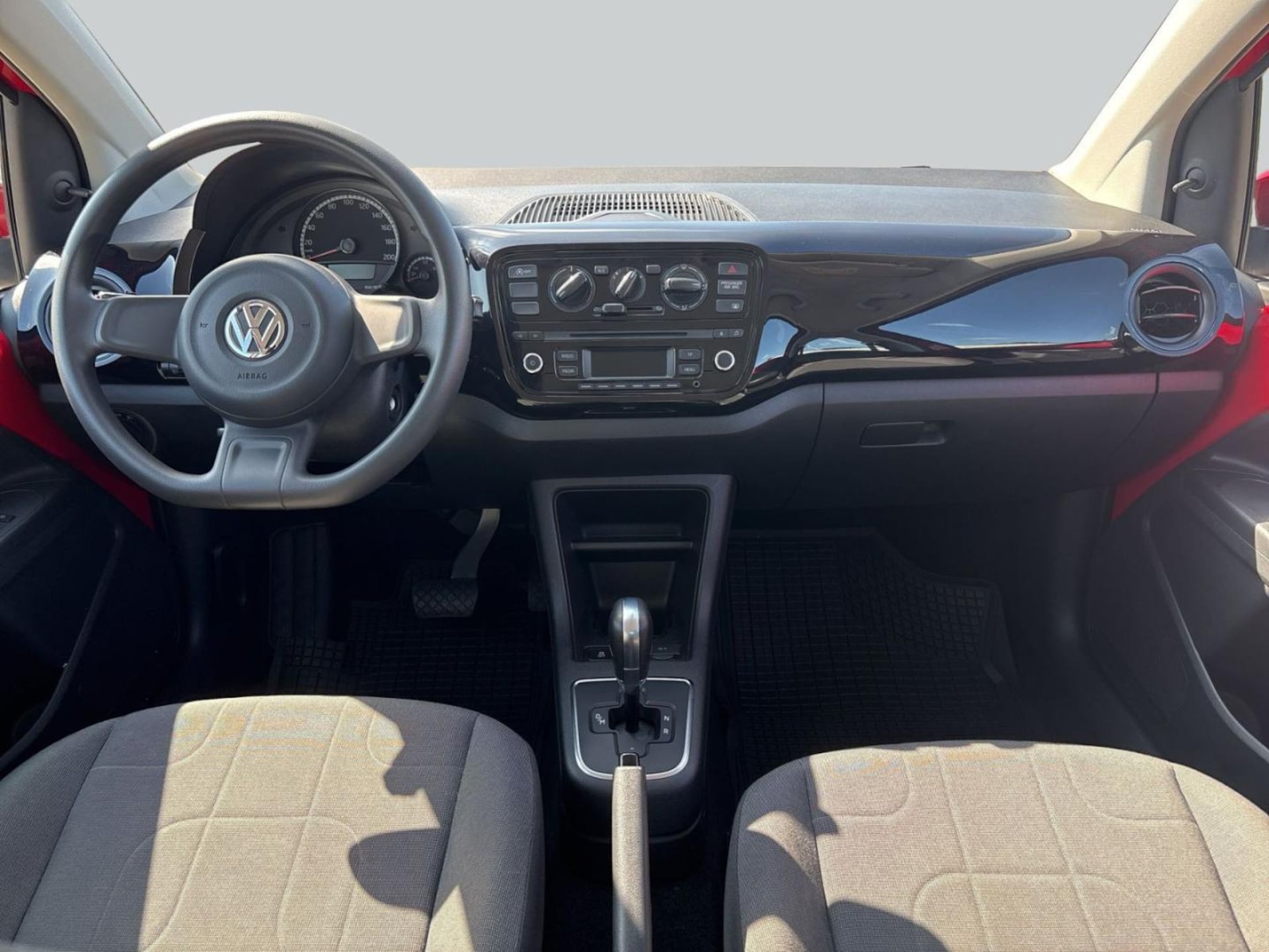 Volkswagen up! move up!