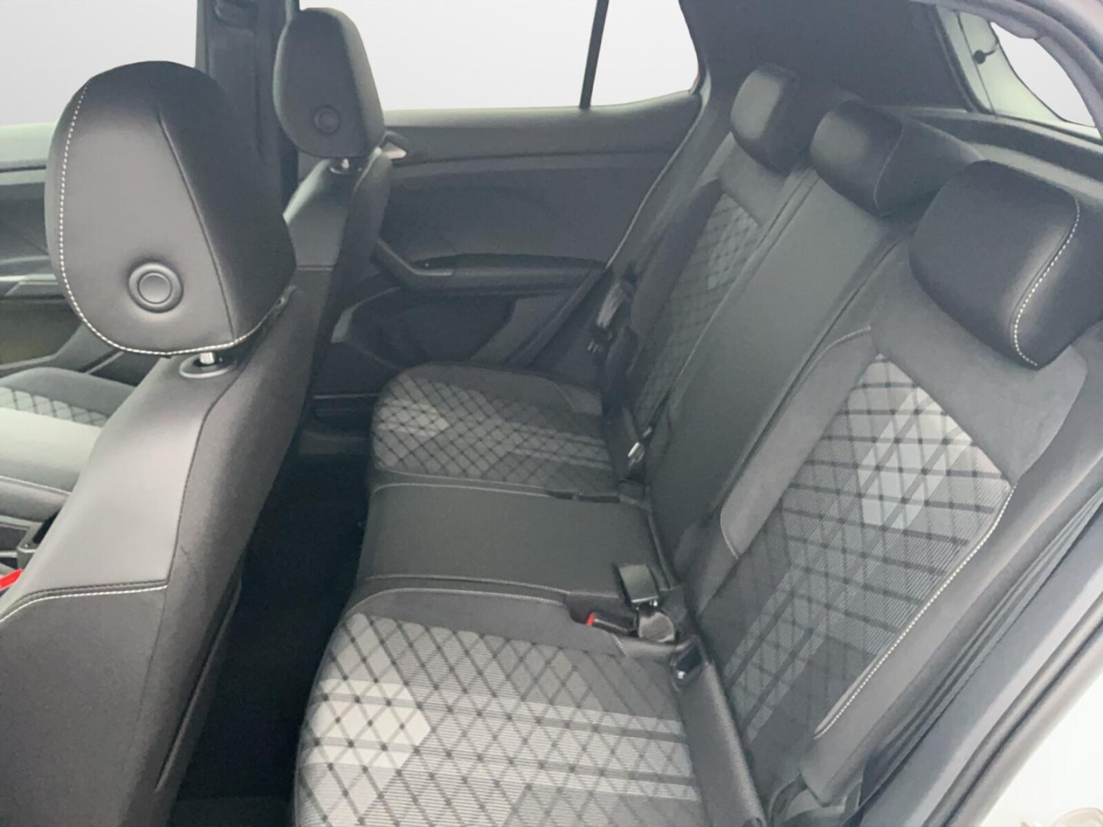 Volkswagen T-Cross – Bild 11