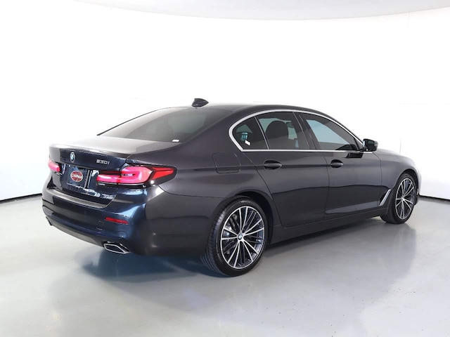 2023 BMW 530