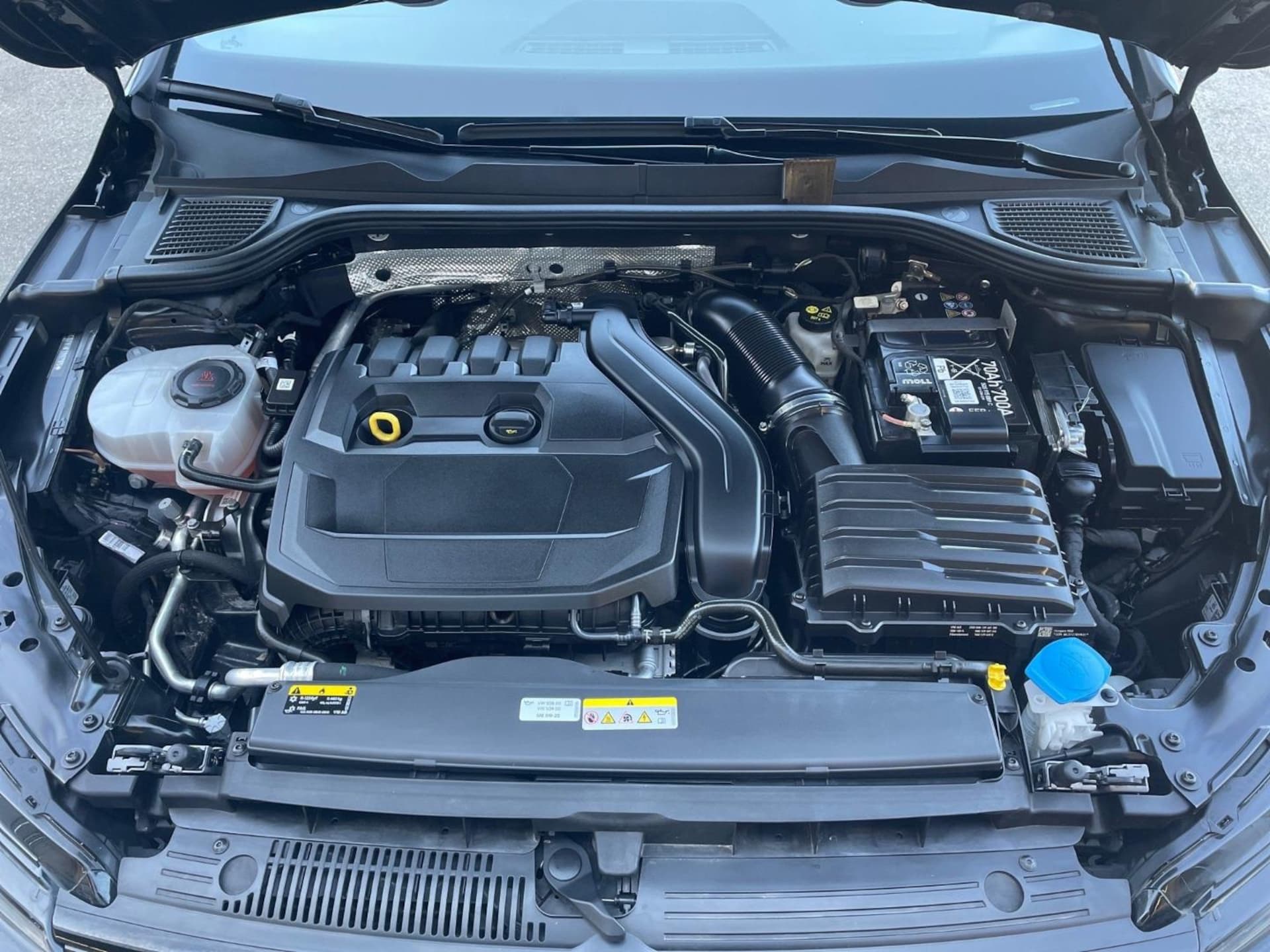 Volkswagen Golf R-Line