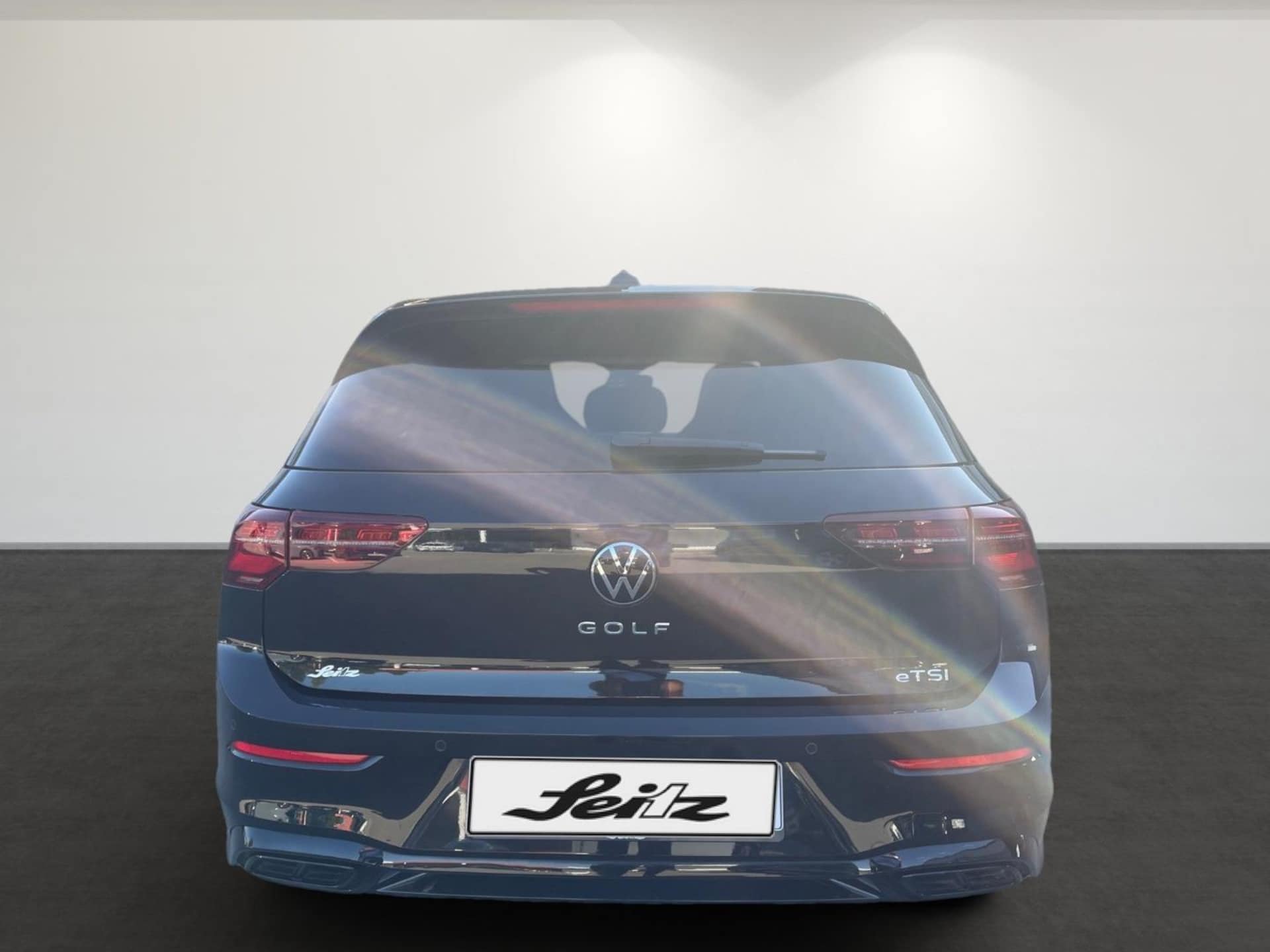 Volkswagen Golf R-Line