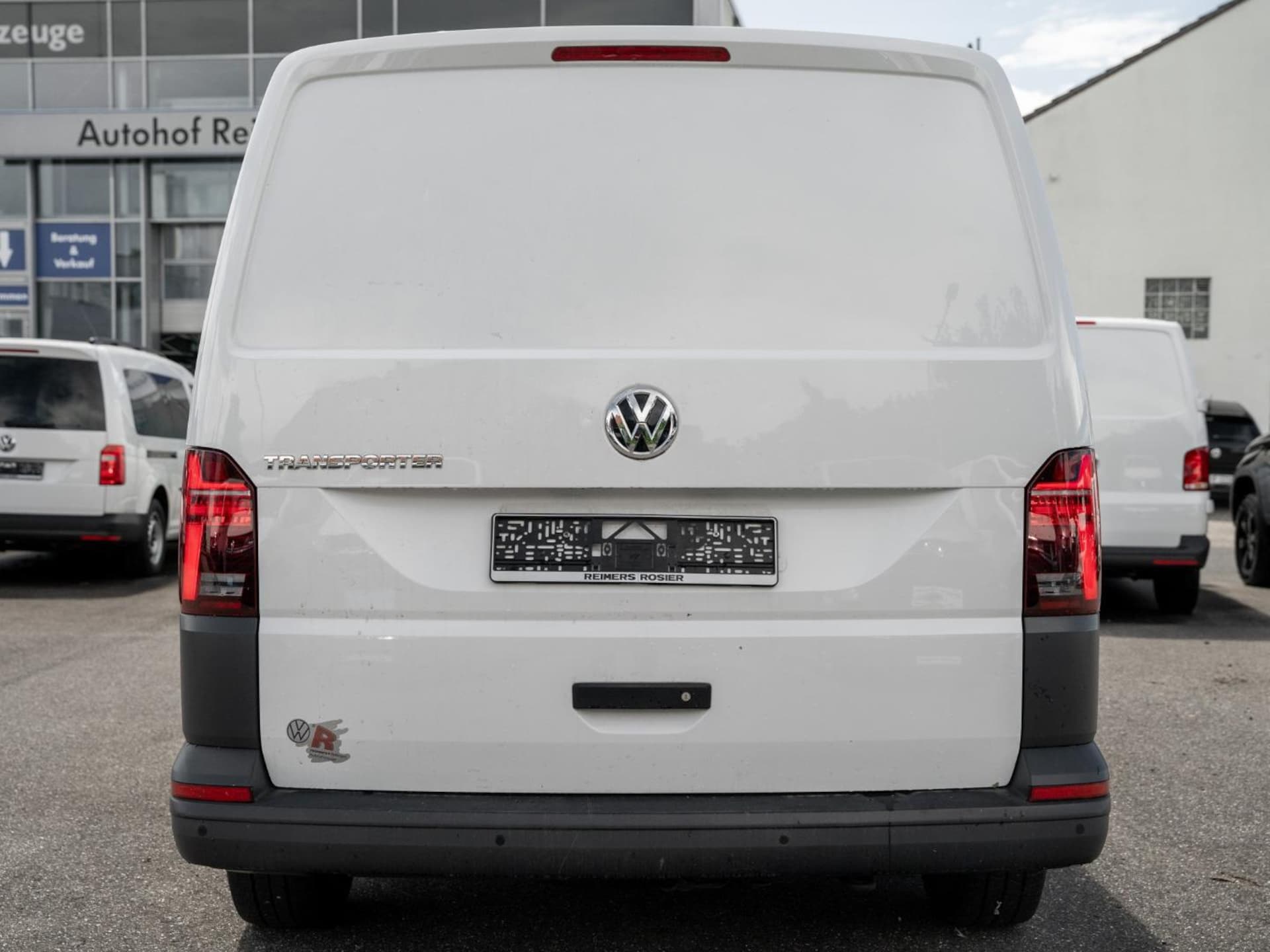 Volkswagen T6.1 Transporter Kasten langer Radstand