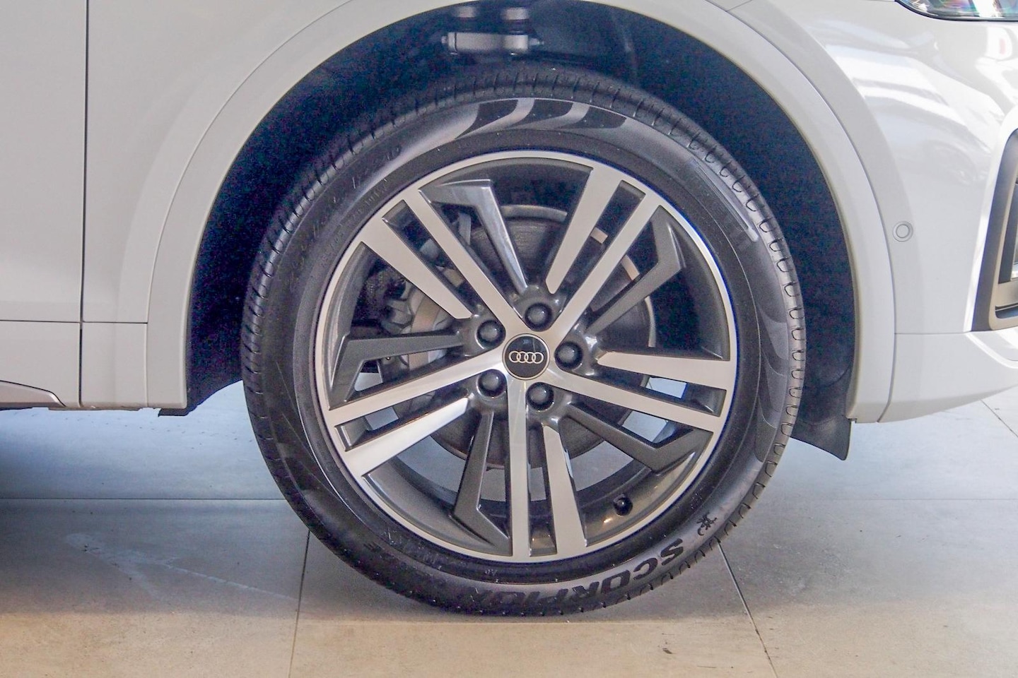 Image about Audi Q5 Sport 40 TDI quattro S tronic