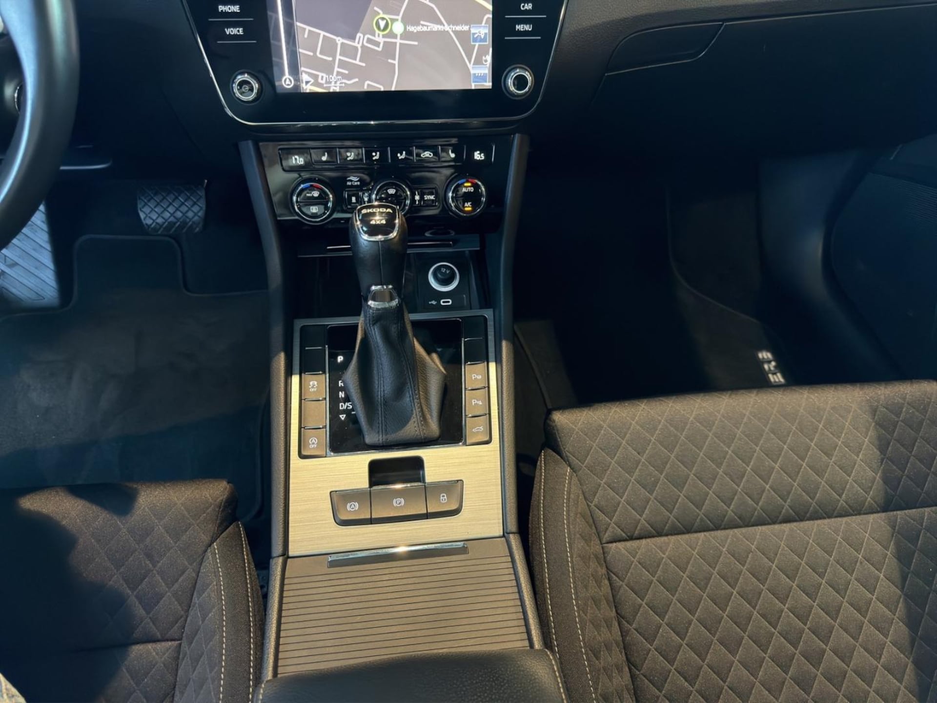 Skoda Superb Combi Ambition