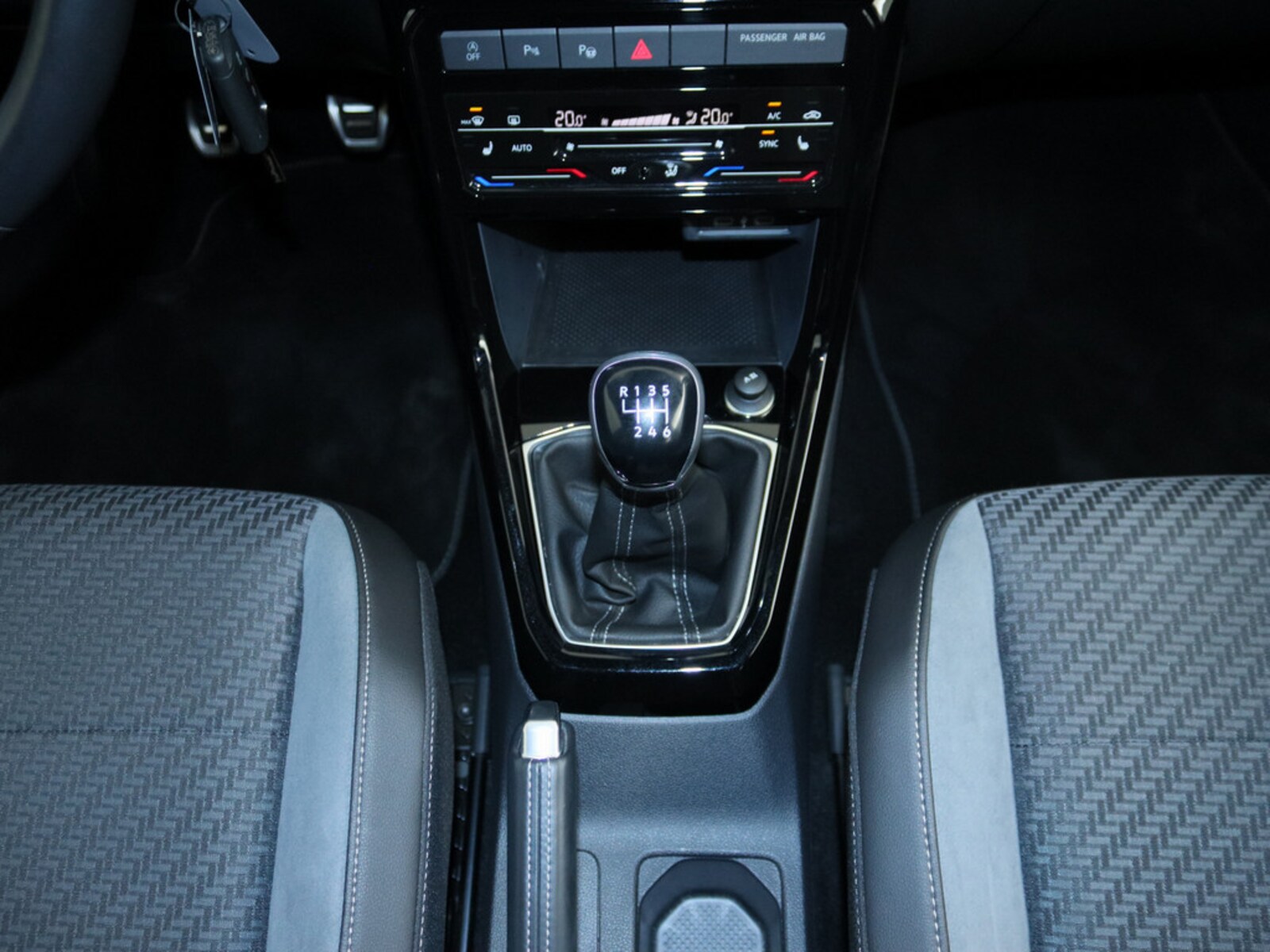 Volkswagen T-Cross – Bild 21