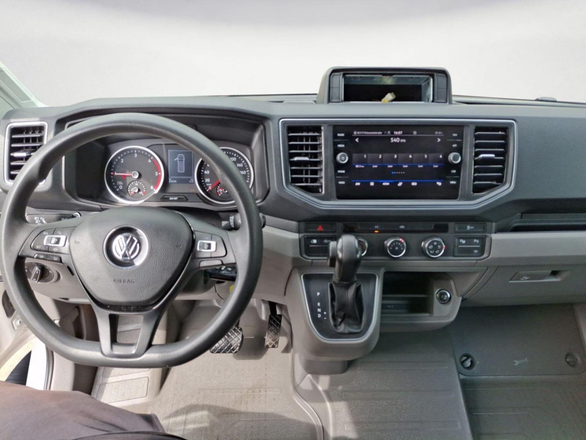 Volkswagen Crafter Kasten langer Radstand