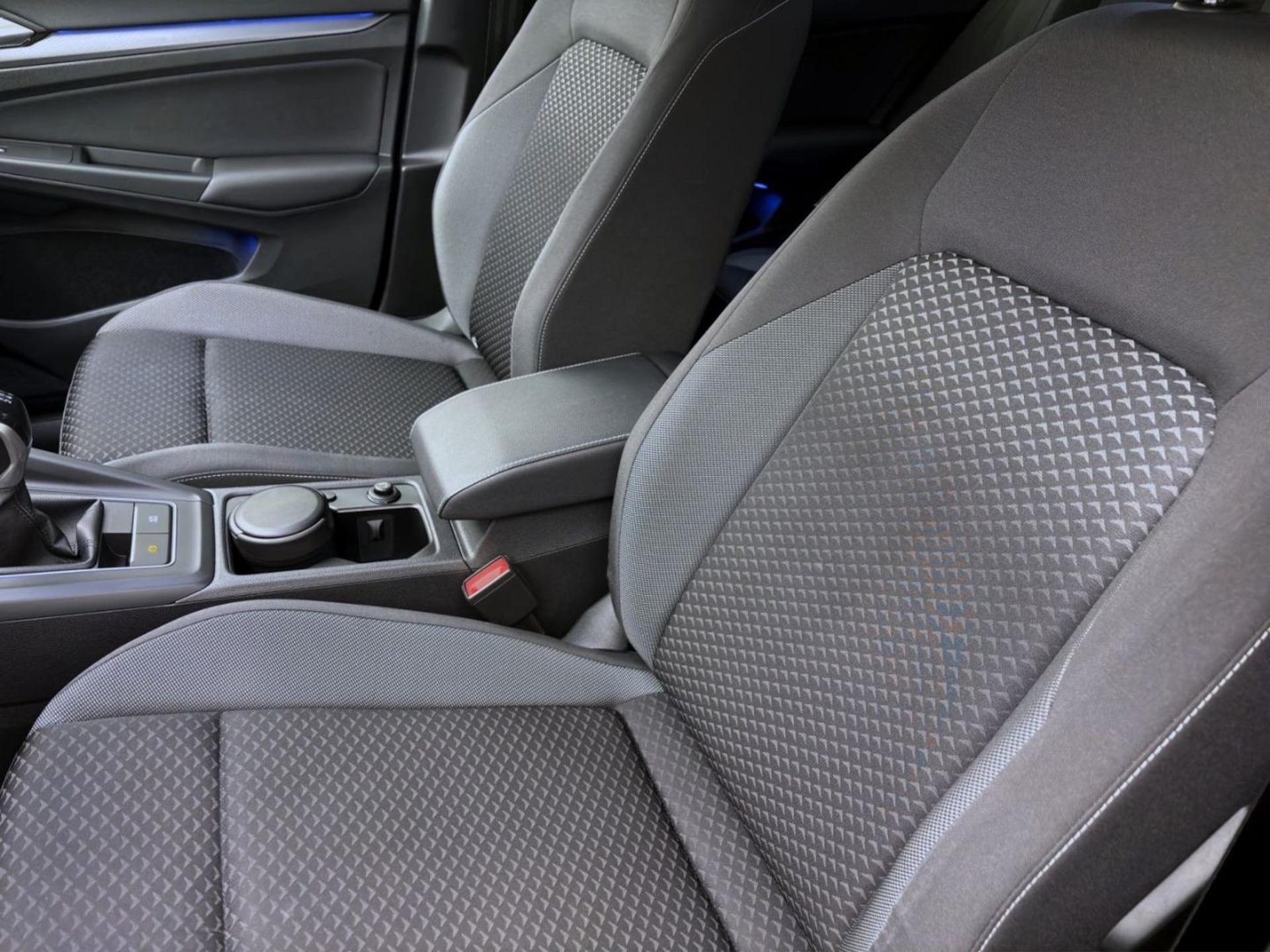 Volkswagen Golf Active