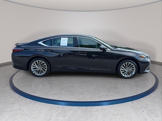 2025 Lexus ES 300h