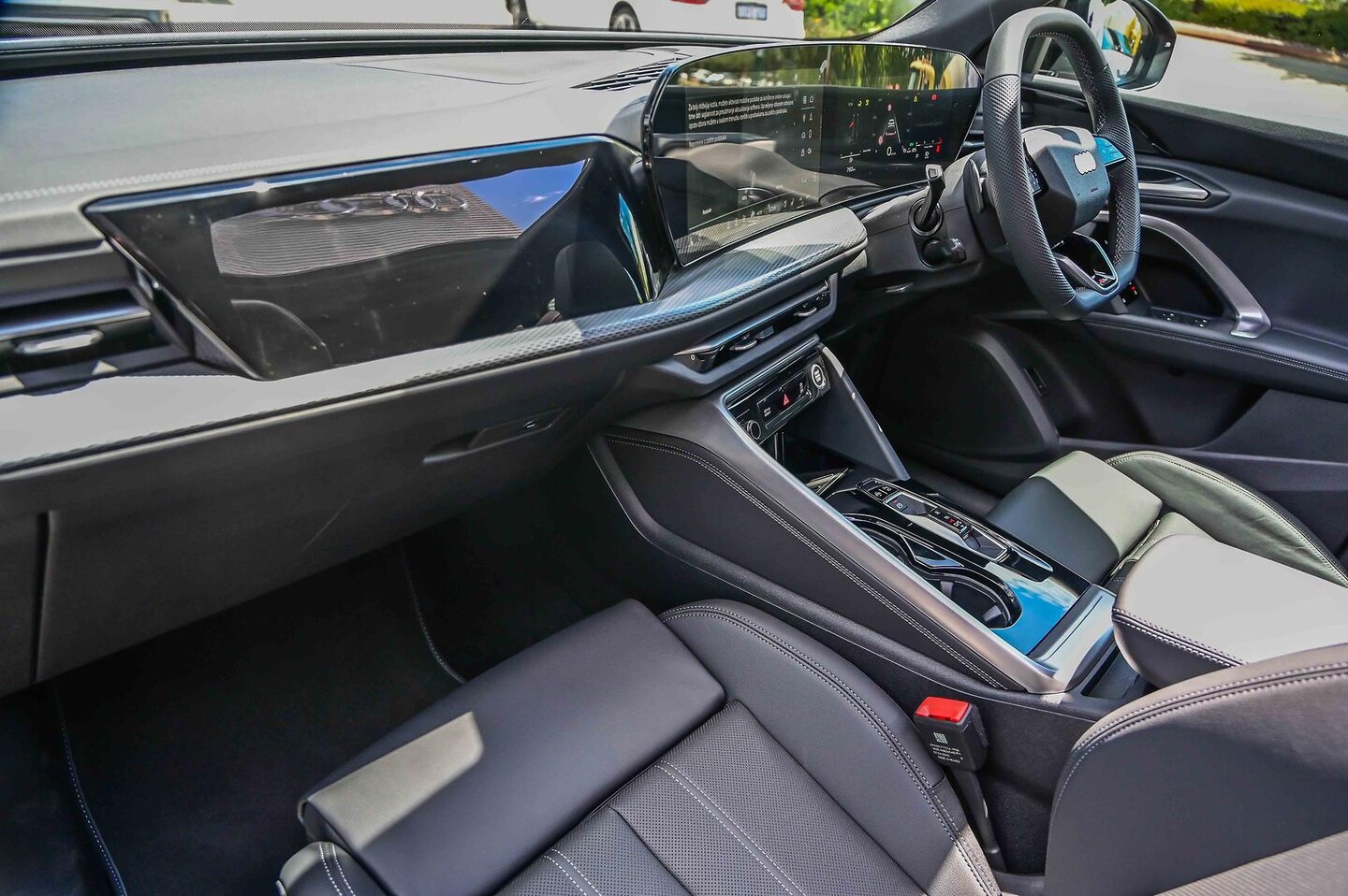 Image about Audi Q5 SUV TDI quattro 150 kW sport