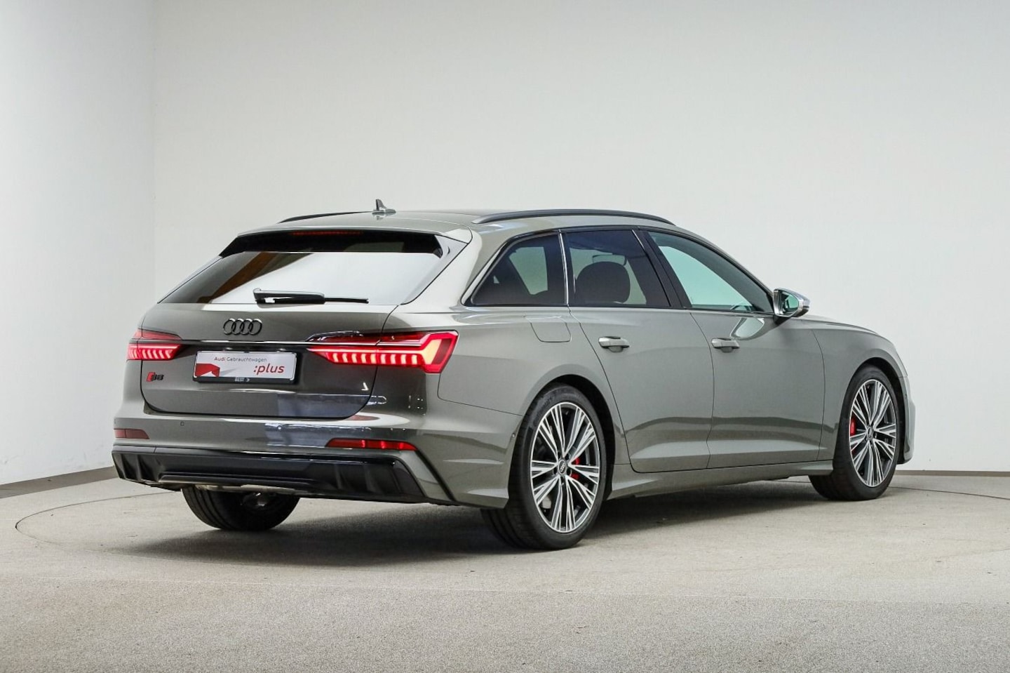 Bild über Audi S6 Avant TDI quattro tiptronic - für weitere Informationen kontaktieren Sie den Audi Partner