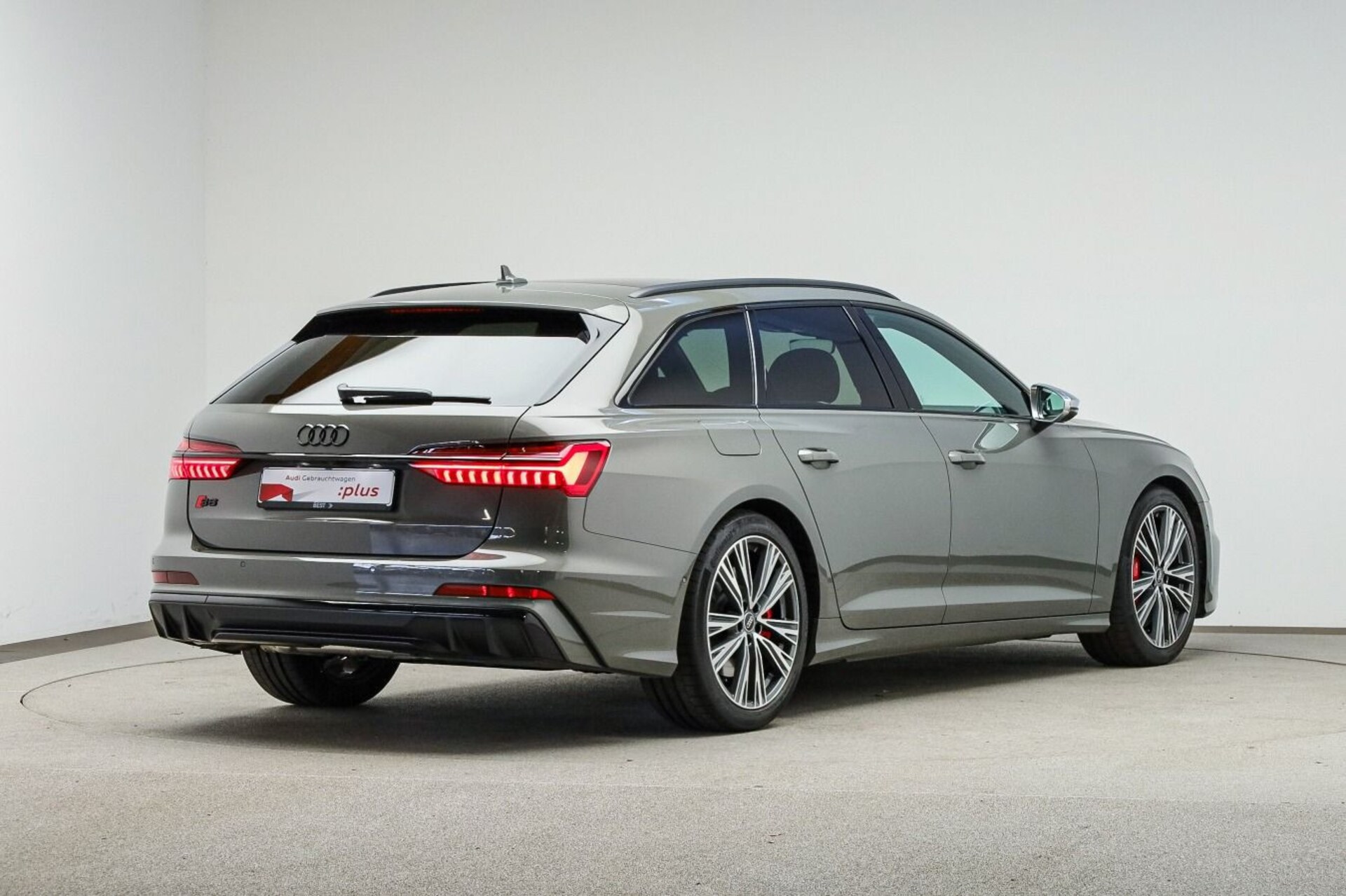 Audi S6 Avant