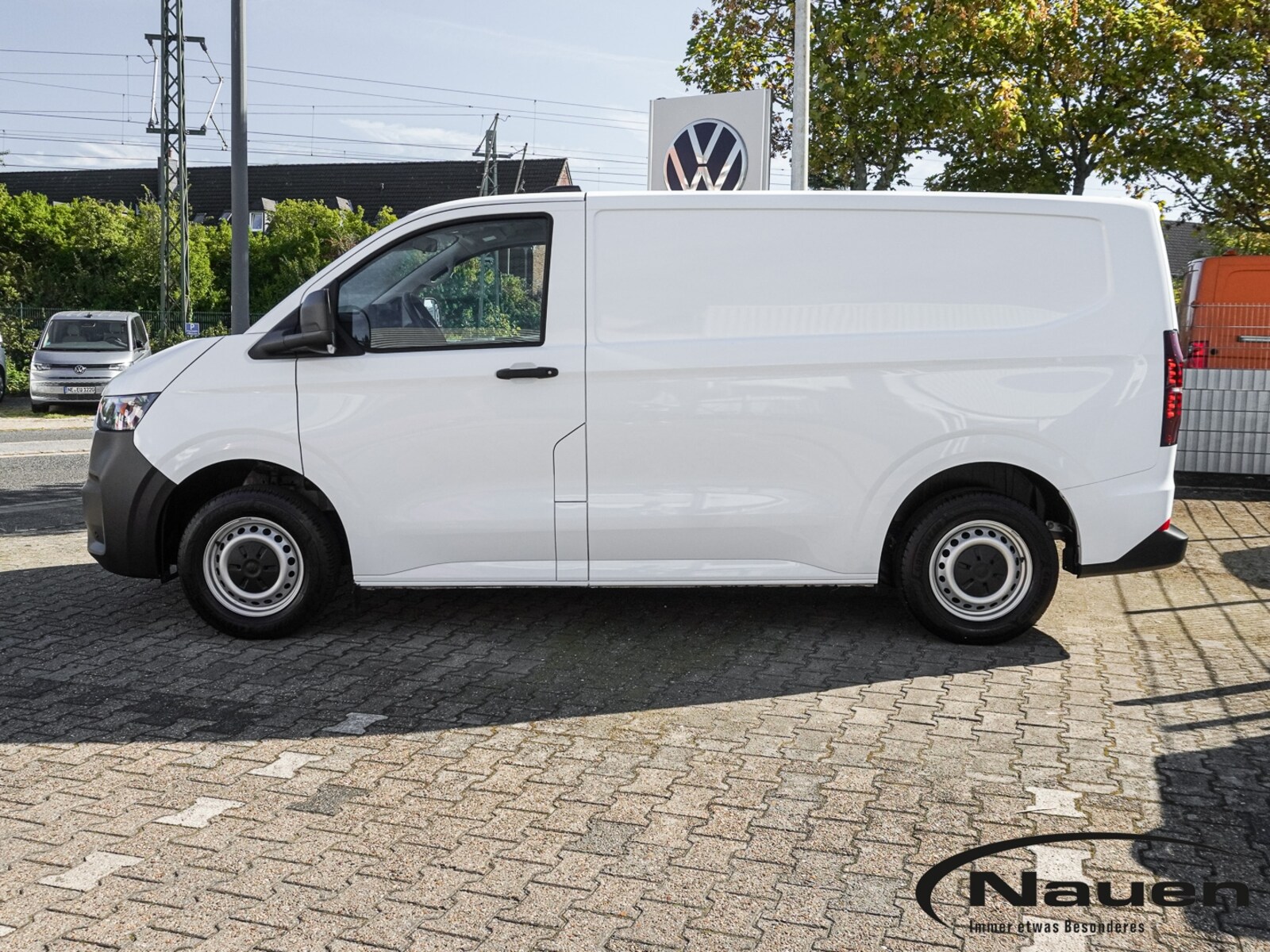 Volkswagen Transporter Kasten kurzer Radstand – Bild 4