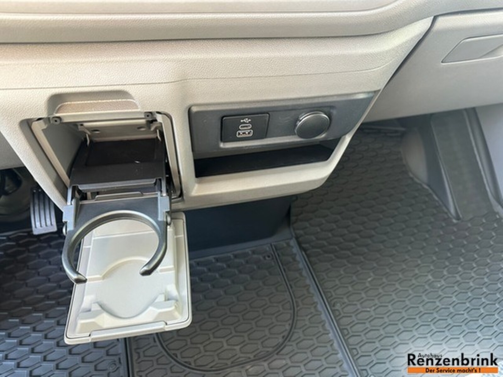 Volkswagen Transporter Kasten kurzer Radstand – Bild 10
