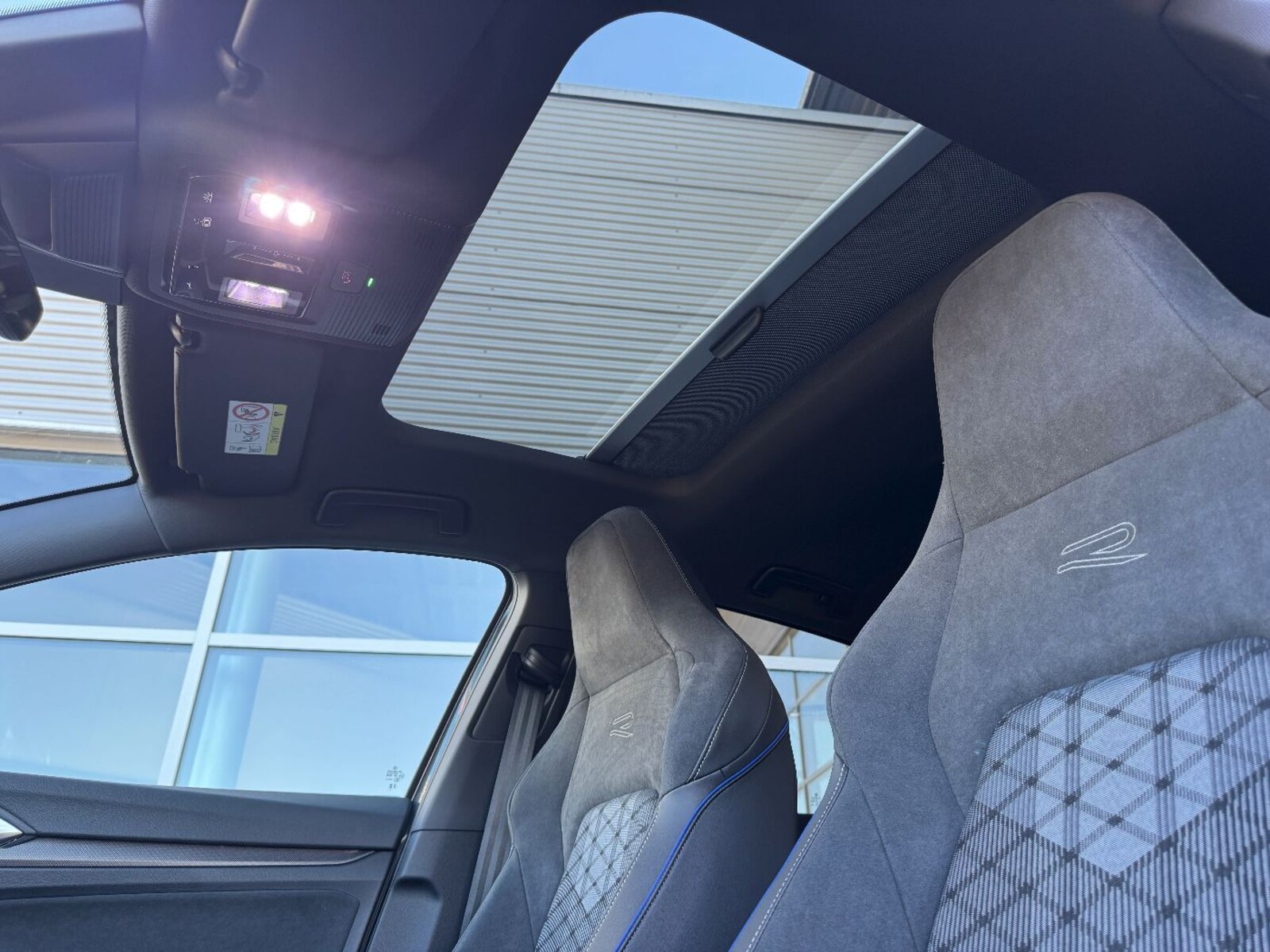 Volkswagen Golf – Bild 9