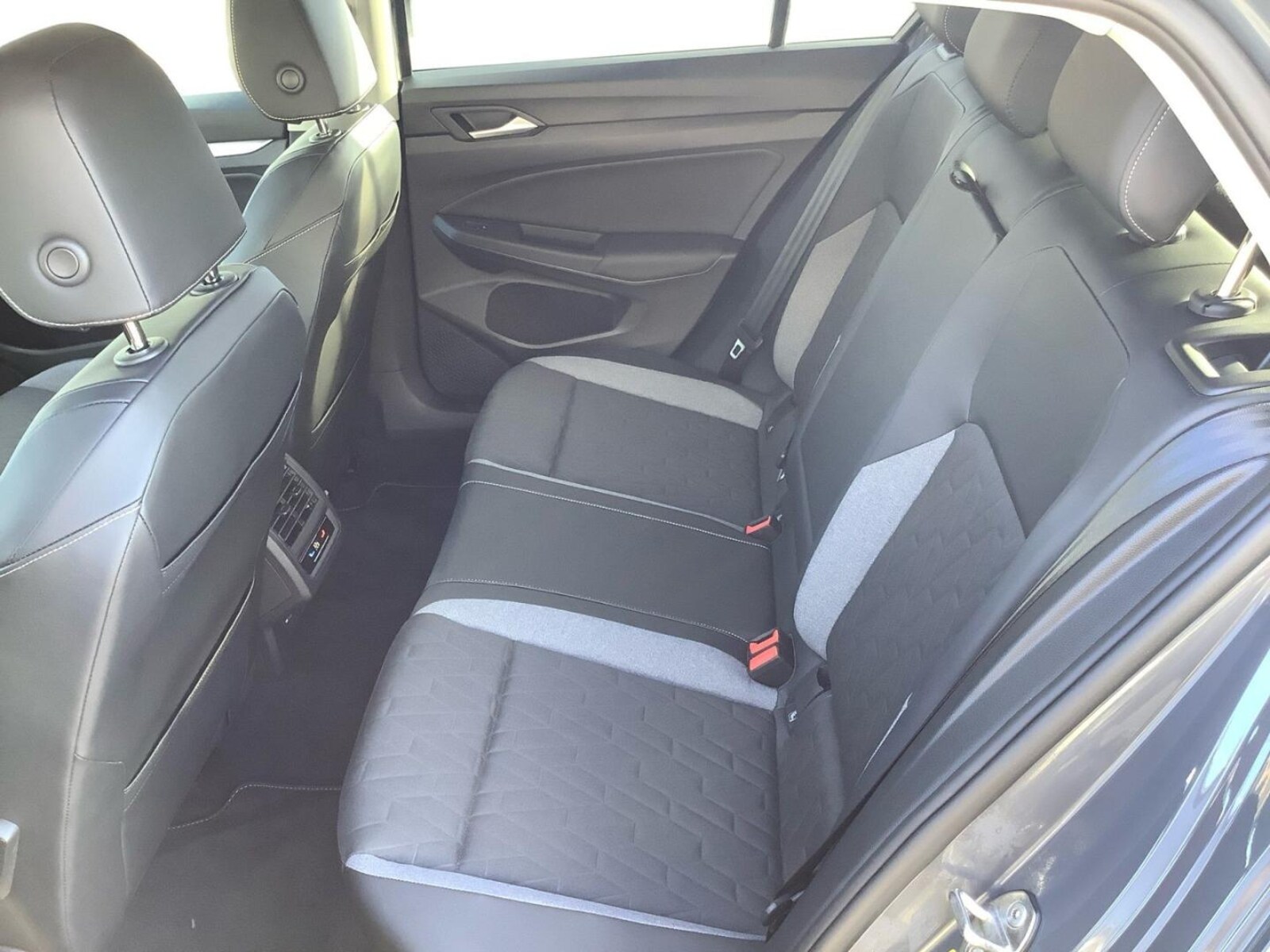 Volkswagen Golf – Bild 9