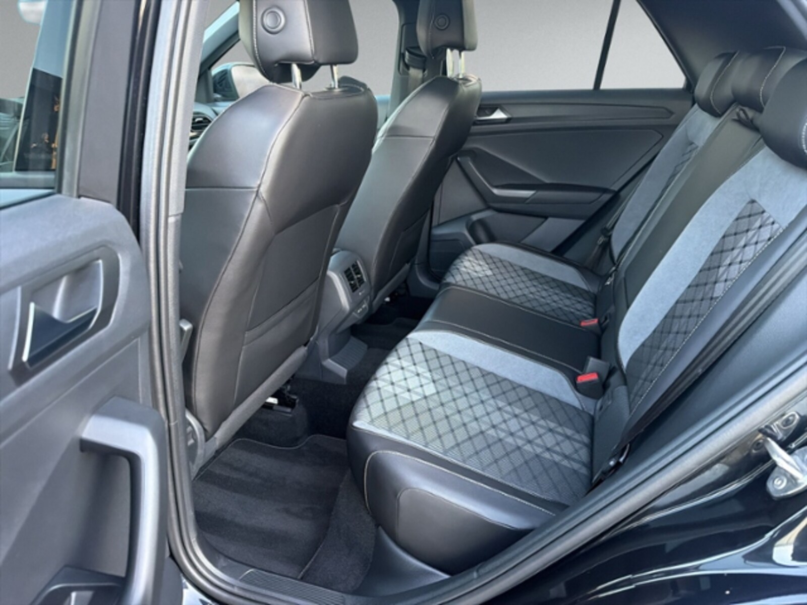 Volkswagen T-Roc – Bild 10