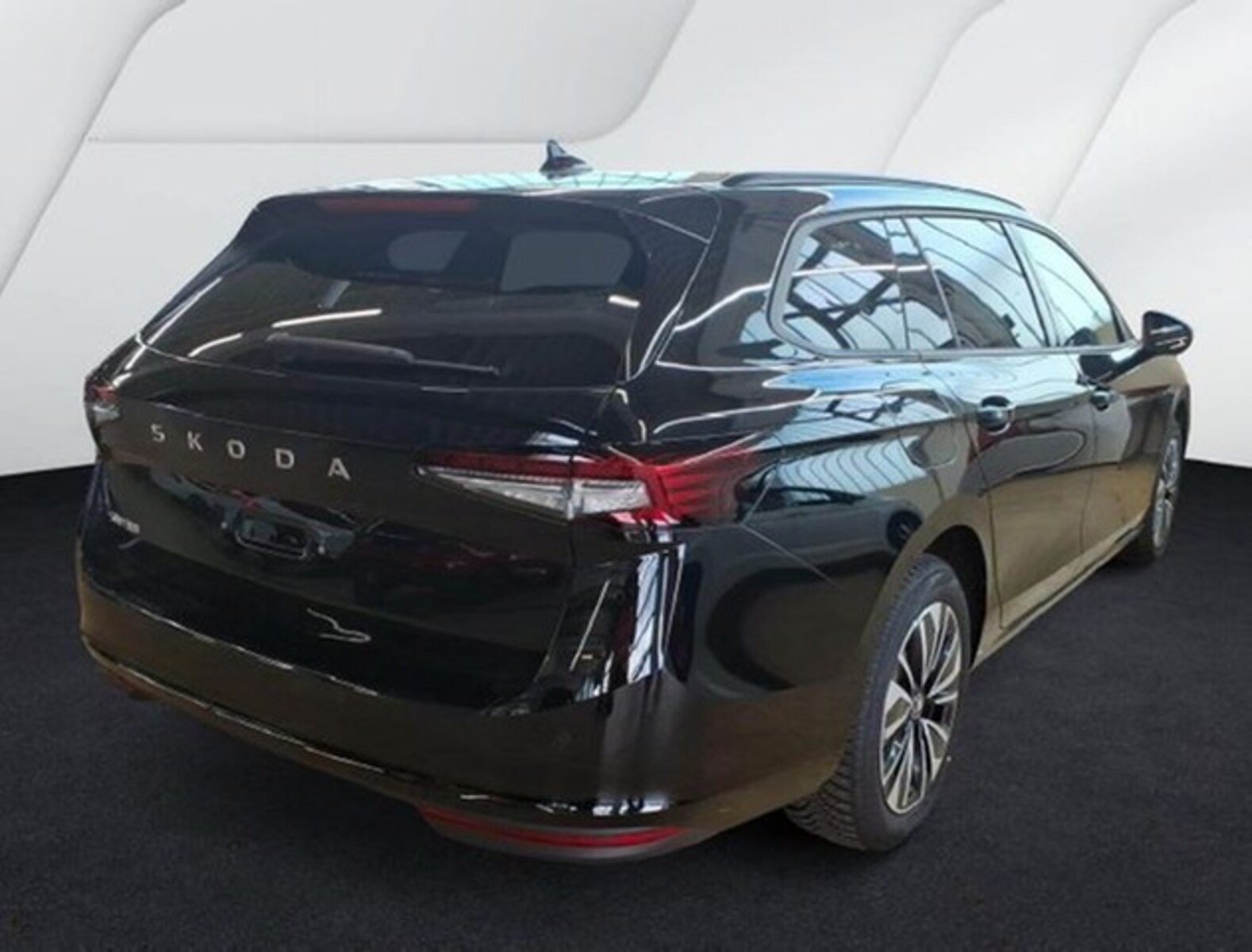 Škoda Superb Combi – Bild 2