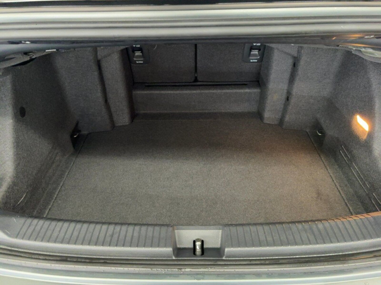 Volkswagen T-Roc Cabriolet – Bild 11
