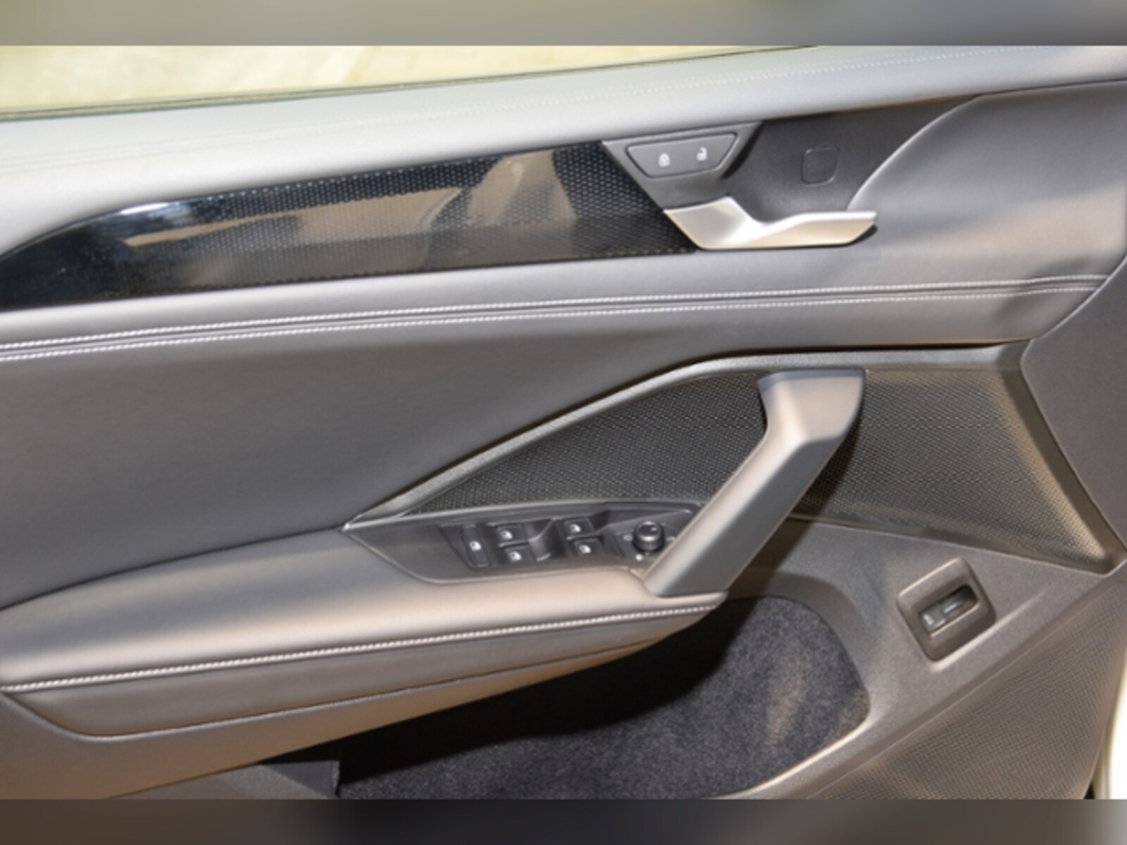 Volkswagen Tiguan – Bild 11