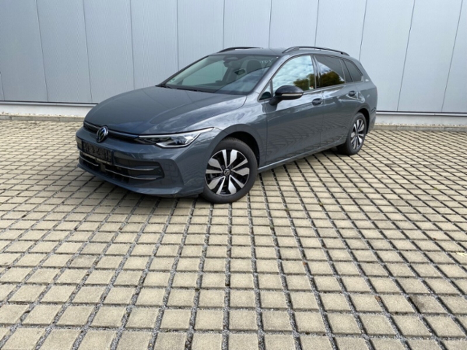 Volkswagen Golf Variant – Bild 2
