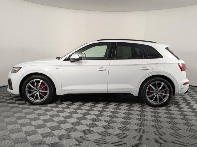 Used 2024 Audi Q5 Premium Plus with VIN WA1E2AFY1R2117195 for sale in Burlingame, CA