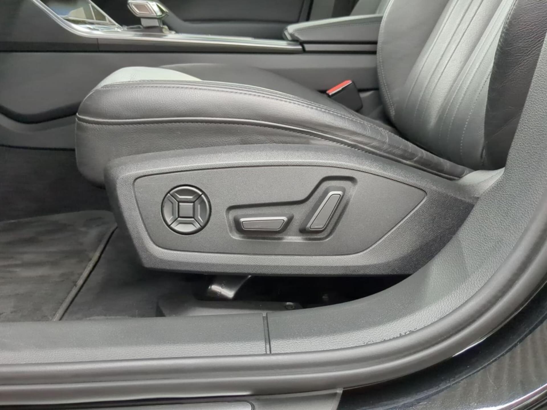 Audi A6 Avant Design
