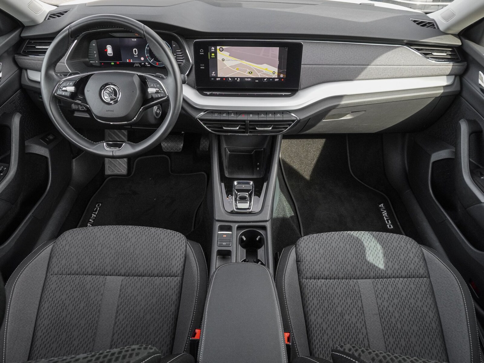 Škoda Octavia Combi – Bild 10