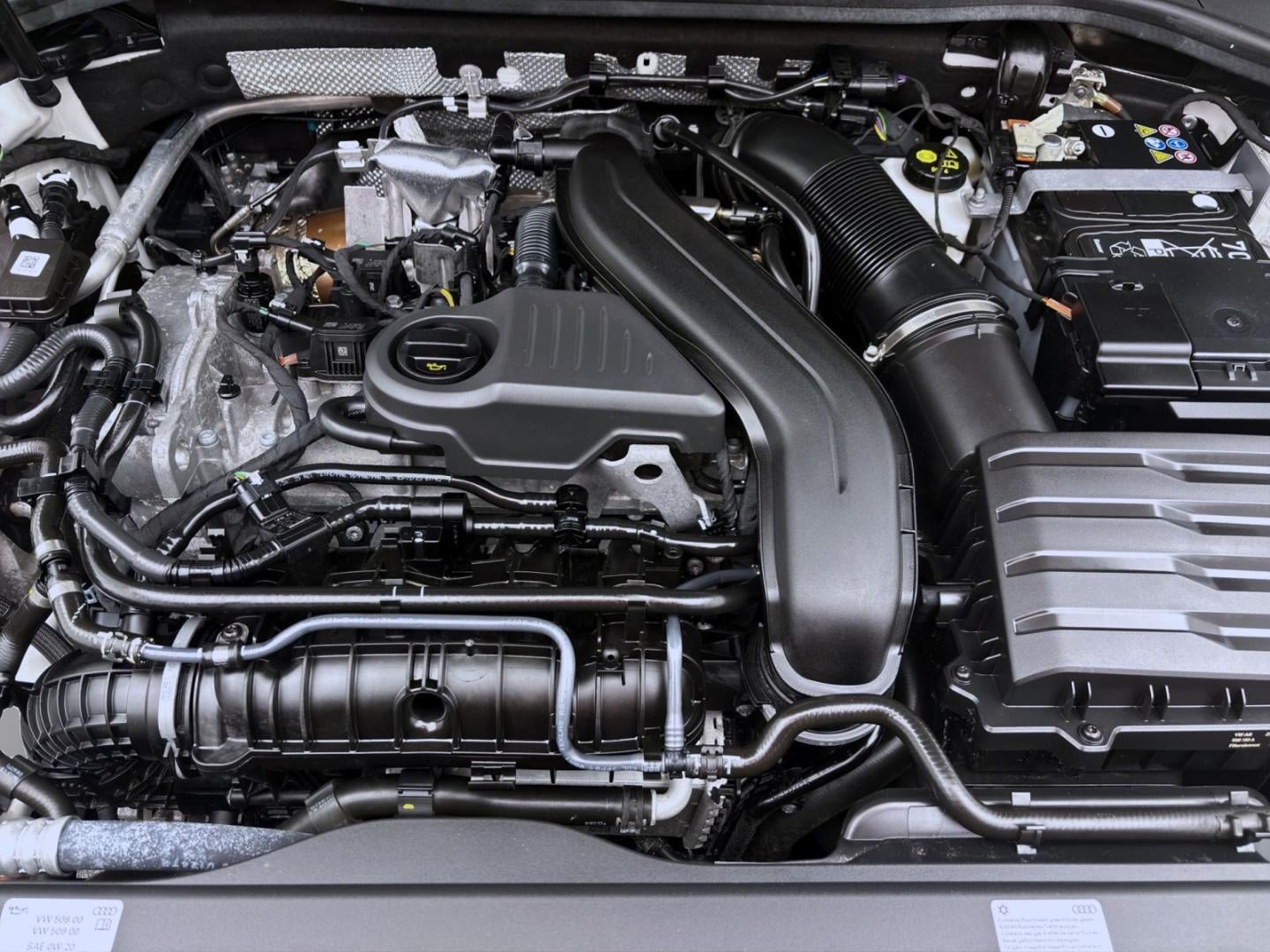 Bild über Audi A3 Limousine S line 30 TFSI S tronic - für weitere Informationen kontaktieren Sie den Audi Partner