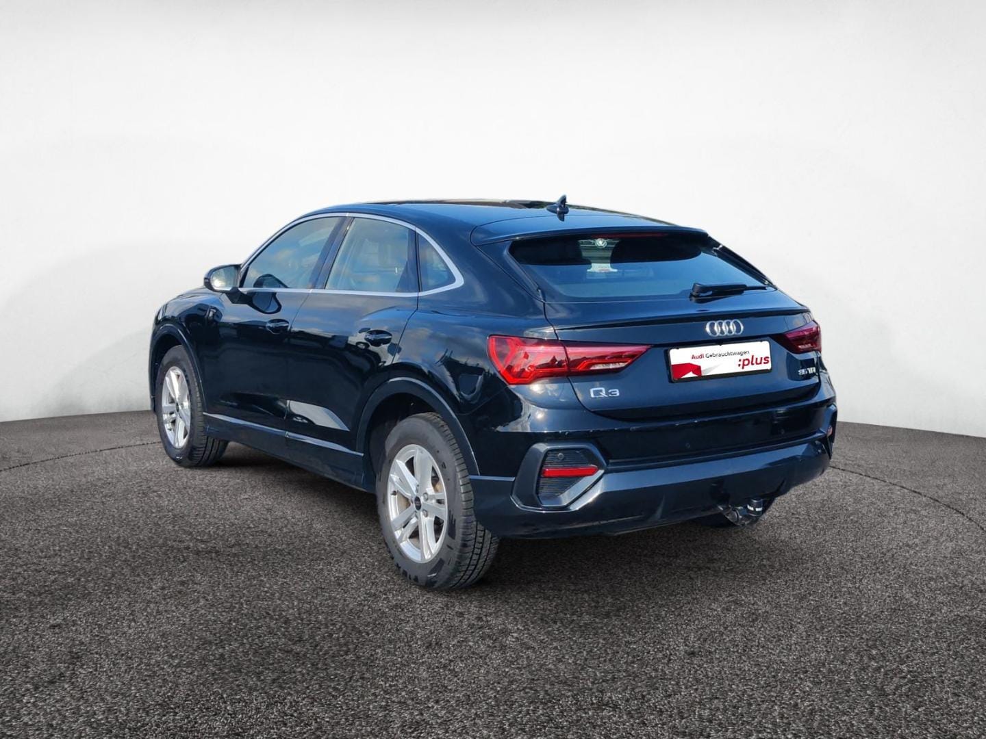 Bild über Audi Q3 Sportback 35 TDI S tronic - für weitere Informationen kontaktieren Sie den Audi Partner