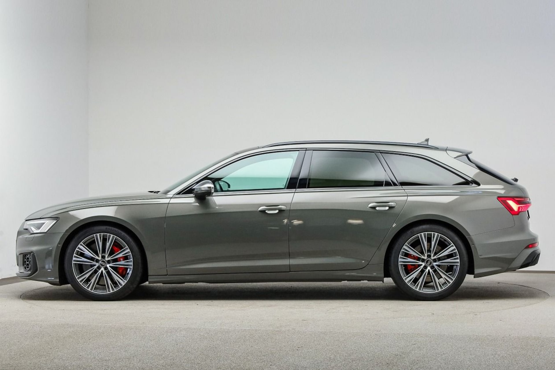 Audi S6 Avant