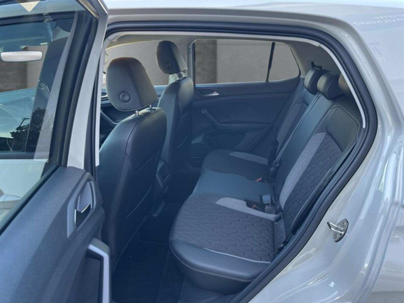 Volkswagen T-Cross – Bild 15