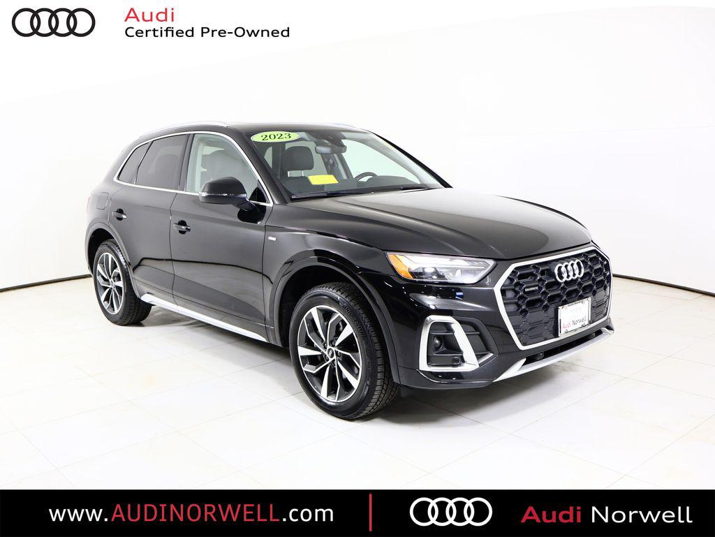 2023 Audi Q5 45 Premium's photo