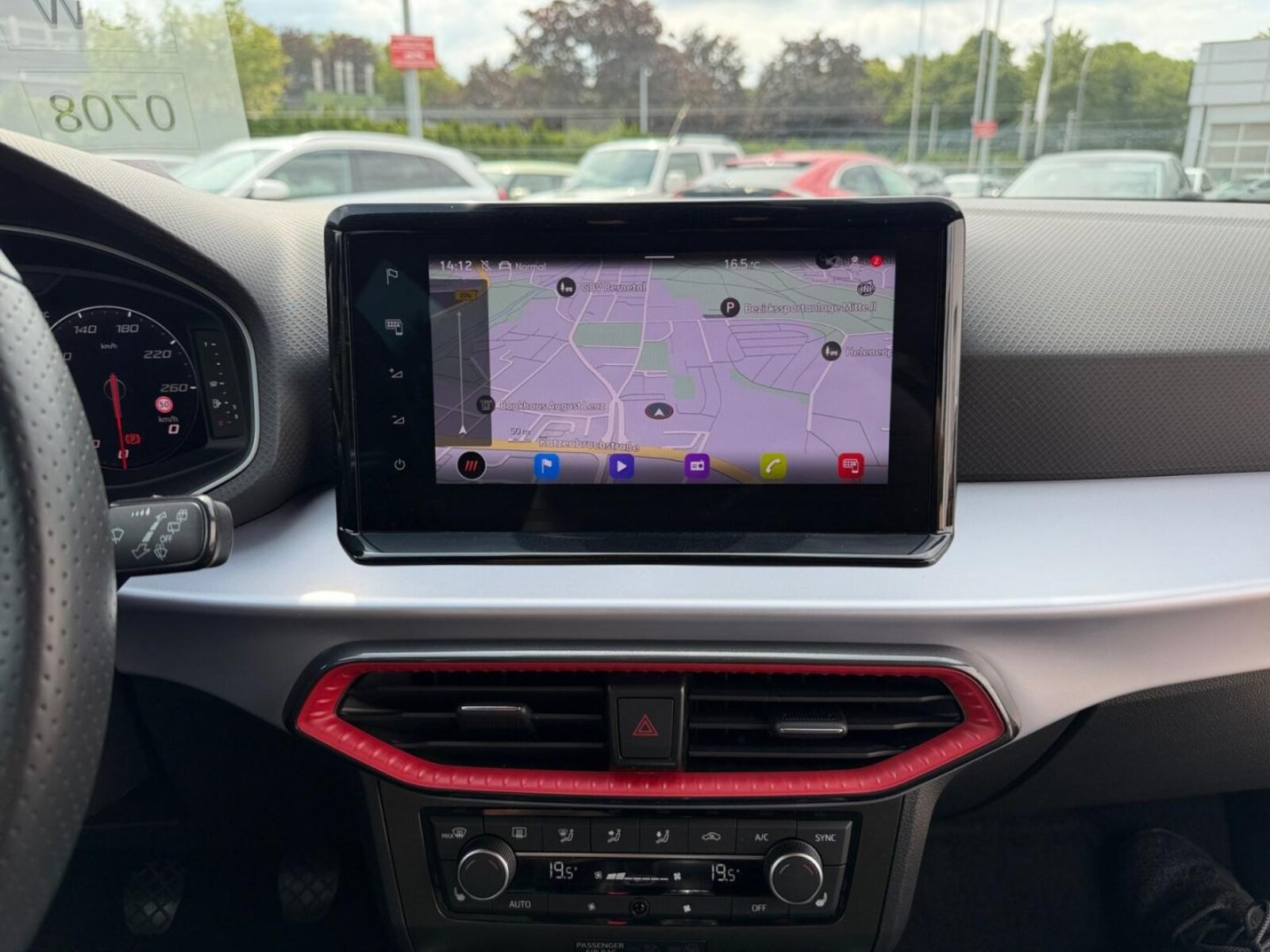 SEAT Arona – Bild 12