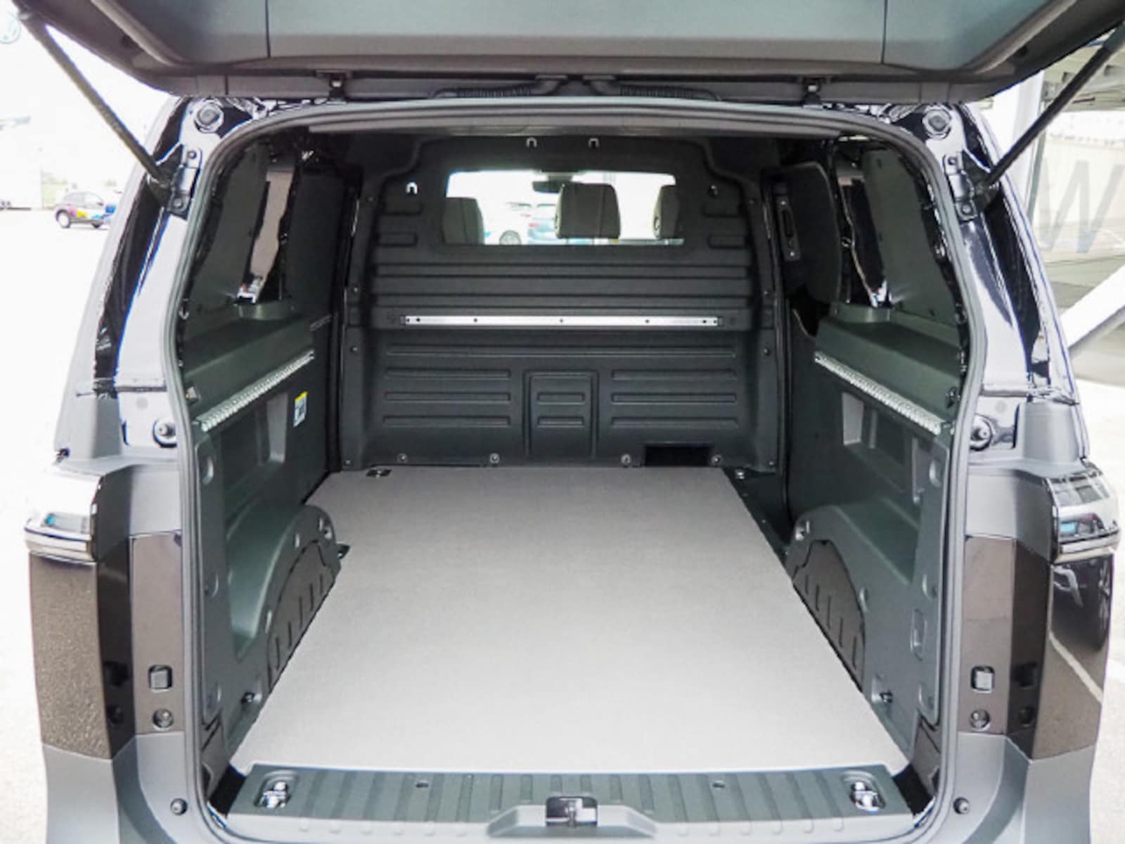Volkswagen ID. Buzz Cargo – Bild 17