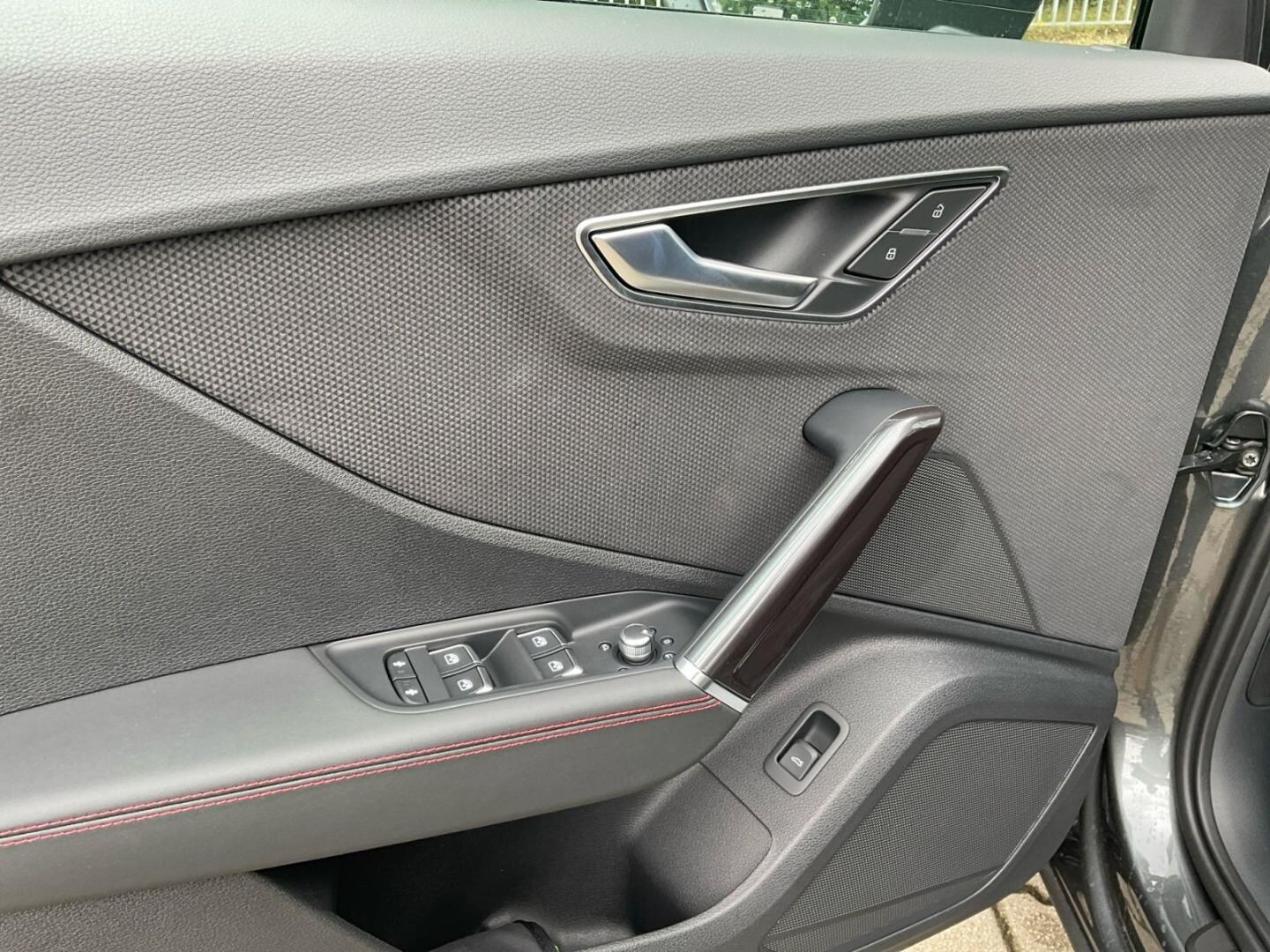 Bild über Audi Q2 S line 35 TFSI S tronic - für weitere Informationen kontaktieren Sie den Audi Partner