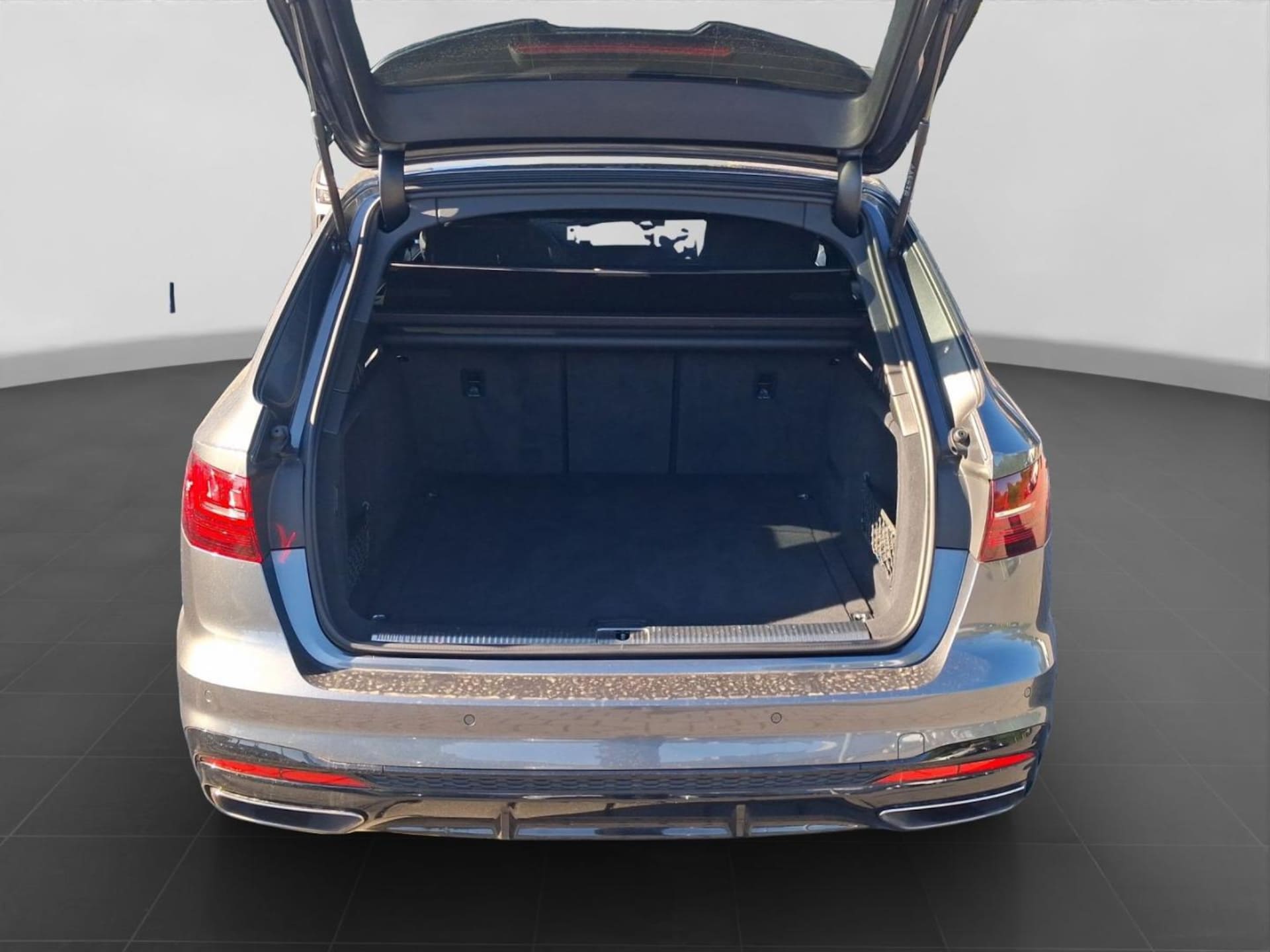 Audi A4 Avant S line