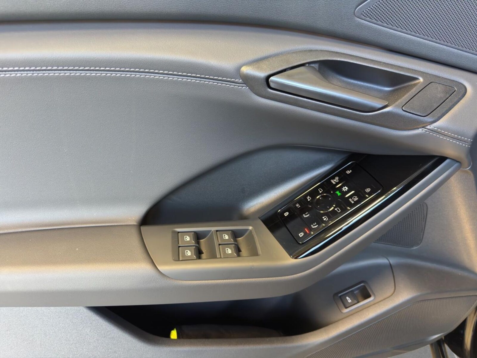 Audi Q6 Sportback e-tron – Bild 11