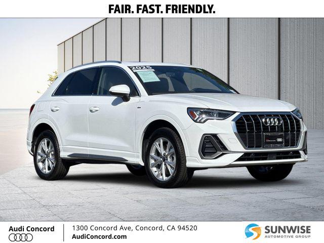 2025 Audi Q3 45 TFSI S Line Premium quattro's photo