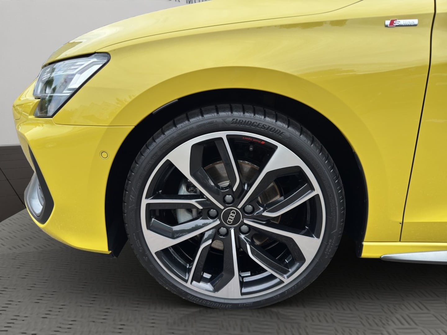 Bild über Audi A3 Sportback TDI S tronic - für weitere Informationen kontaktieren Sie den Audi Partner