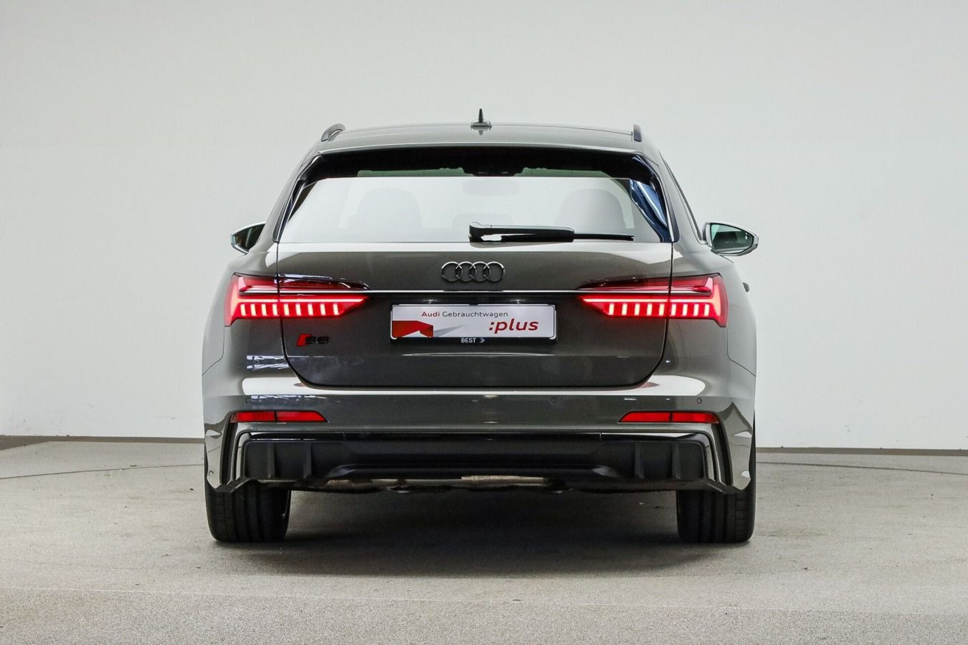 Audi S6 Avant