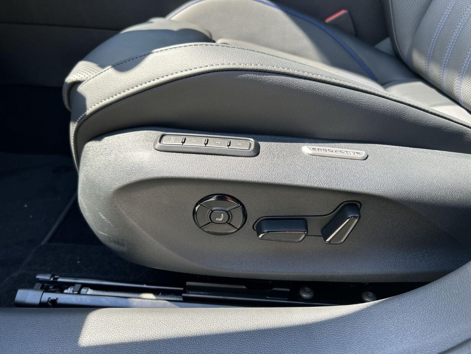 Volkswagen Passat – Bild 9