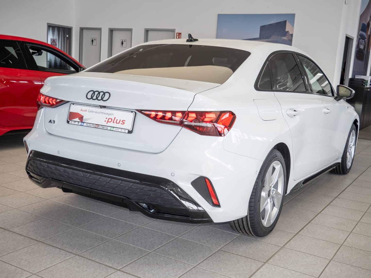 Bild über Audi A3 Limousine TFSI 110 kW S tronic - für weitere Informationen kontaktieren Sie den Audi Partner