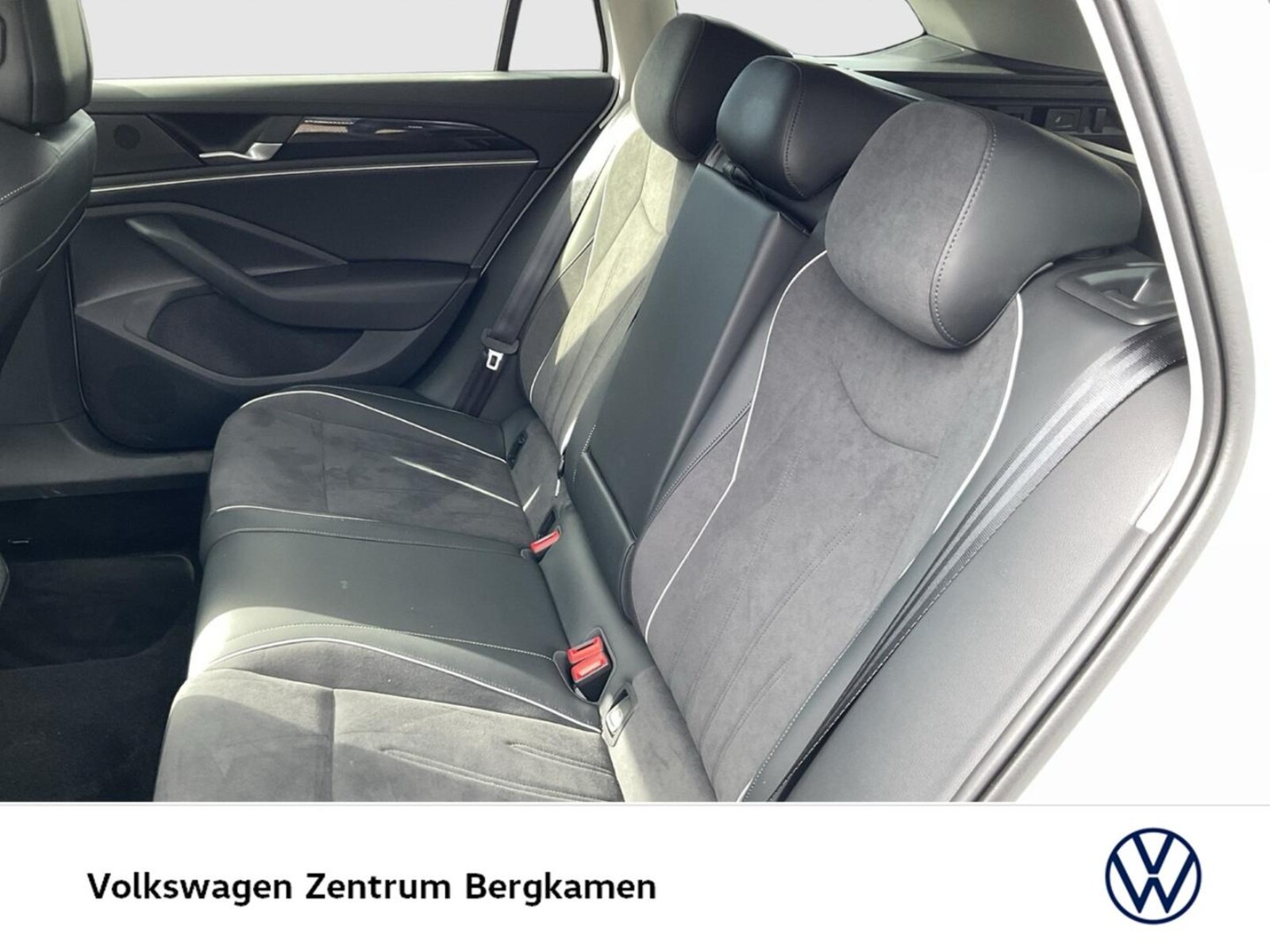 Volkswagen Passat – Bild 10